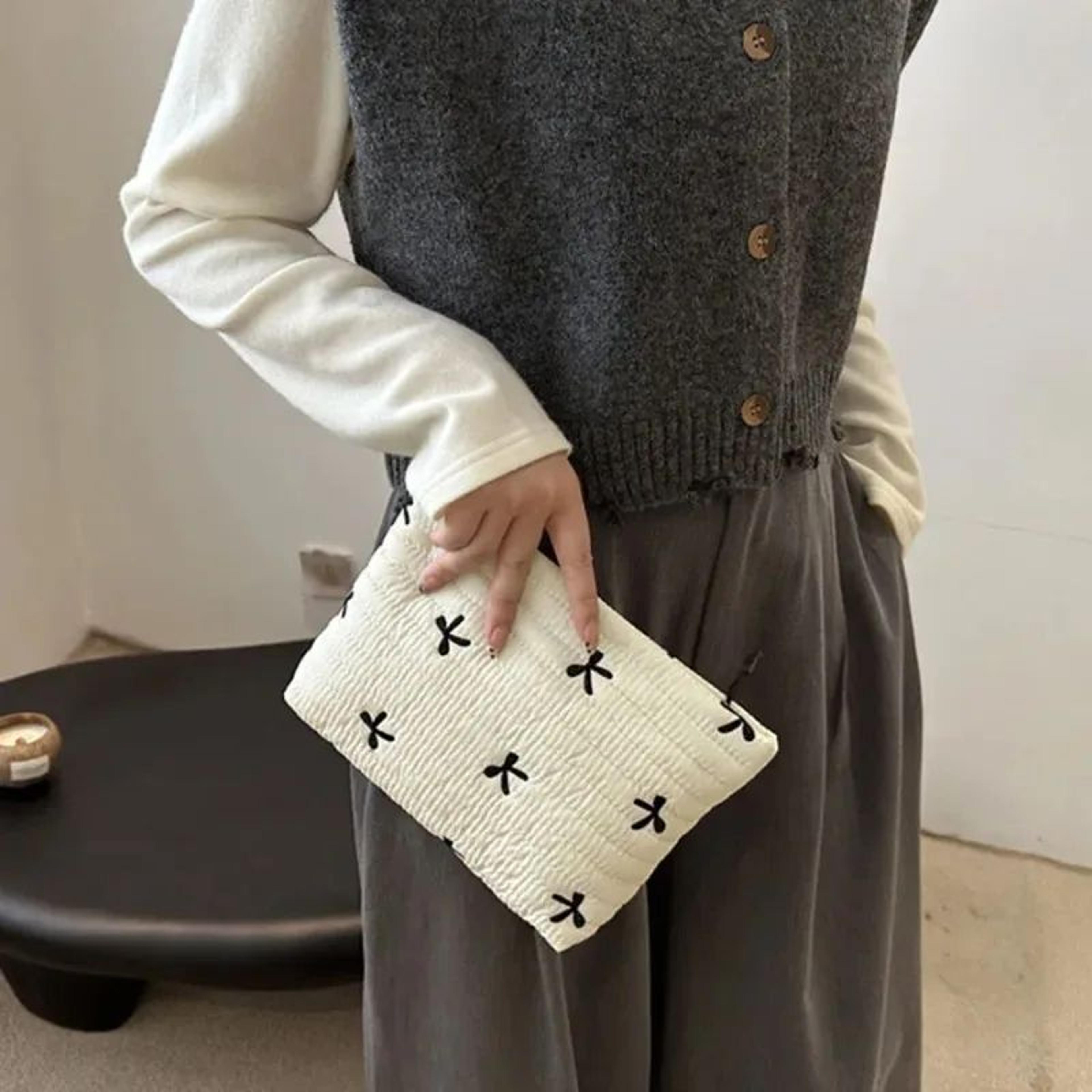 Cute Embroidered Bow Makeup Bag  Large Capacity Zipper Cosmetic Pouch  Travel Toiletry Storage Orga 2