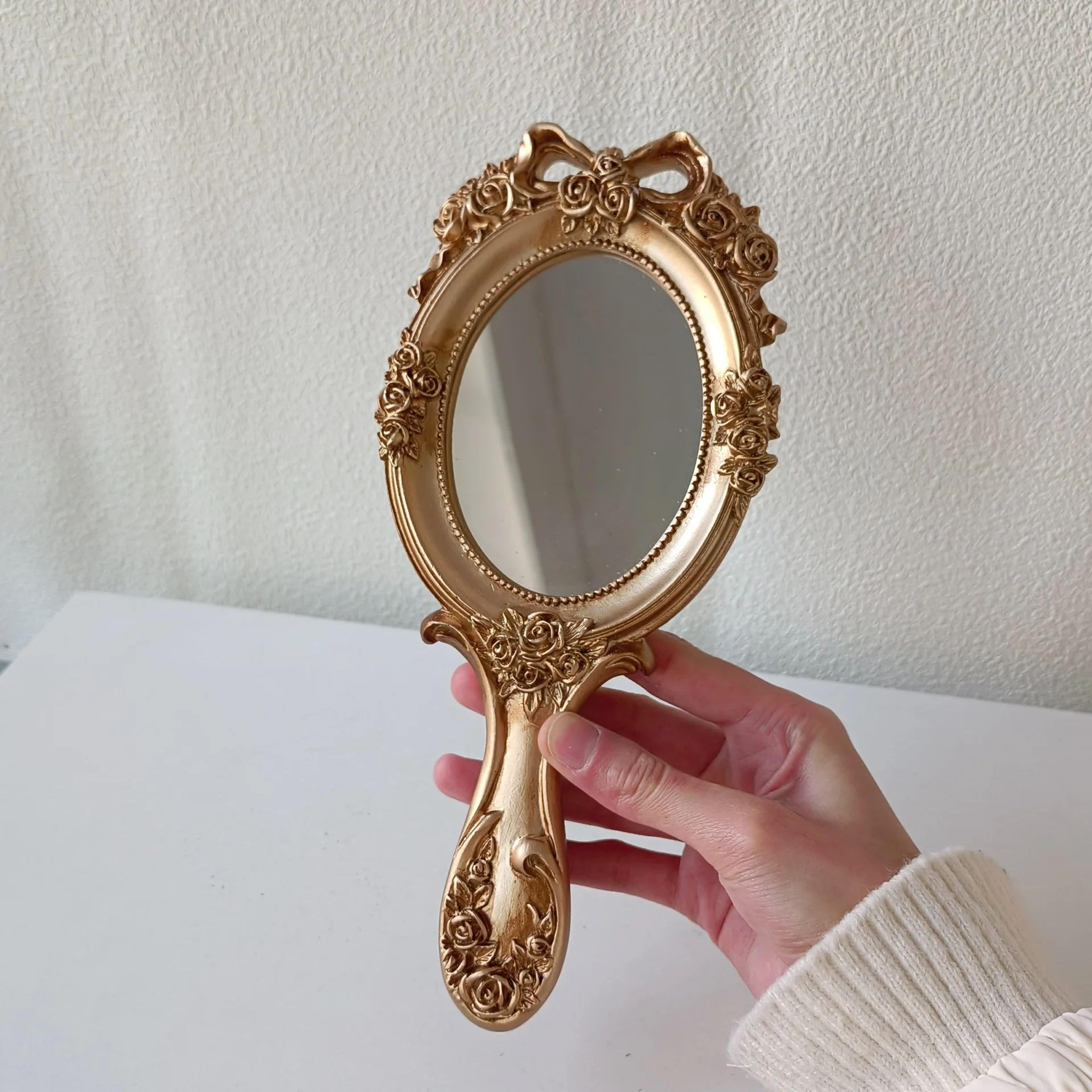 European Retro Handheld Makeup Mirror  Oval Vintage Baroque Golden Handle Vanity Mirror For Bathroo 6
