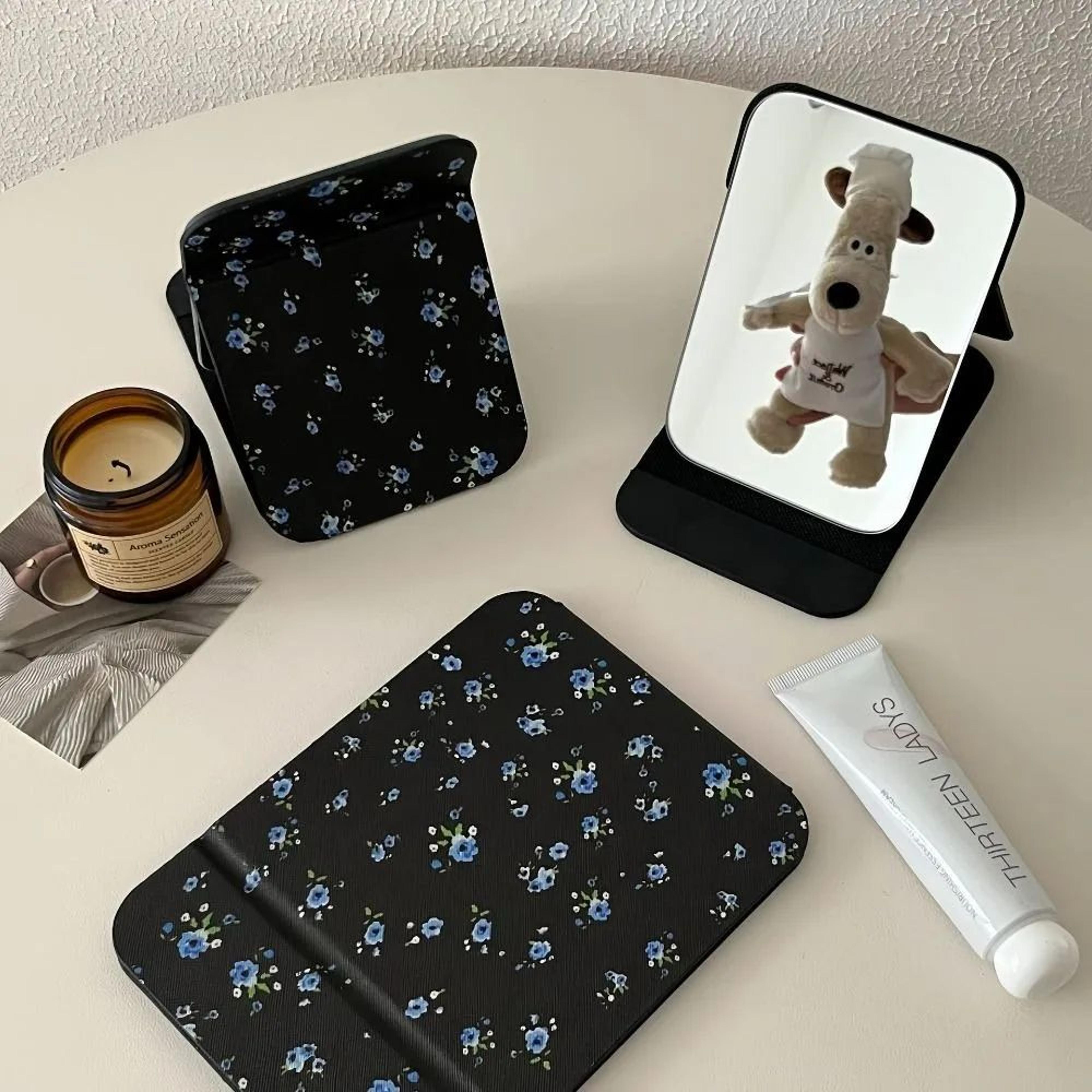 PU Leather Folding Makeup Mirror  Portable Desktop Vanity Stand Mirror For Travel Makeup Skincare   8