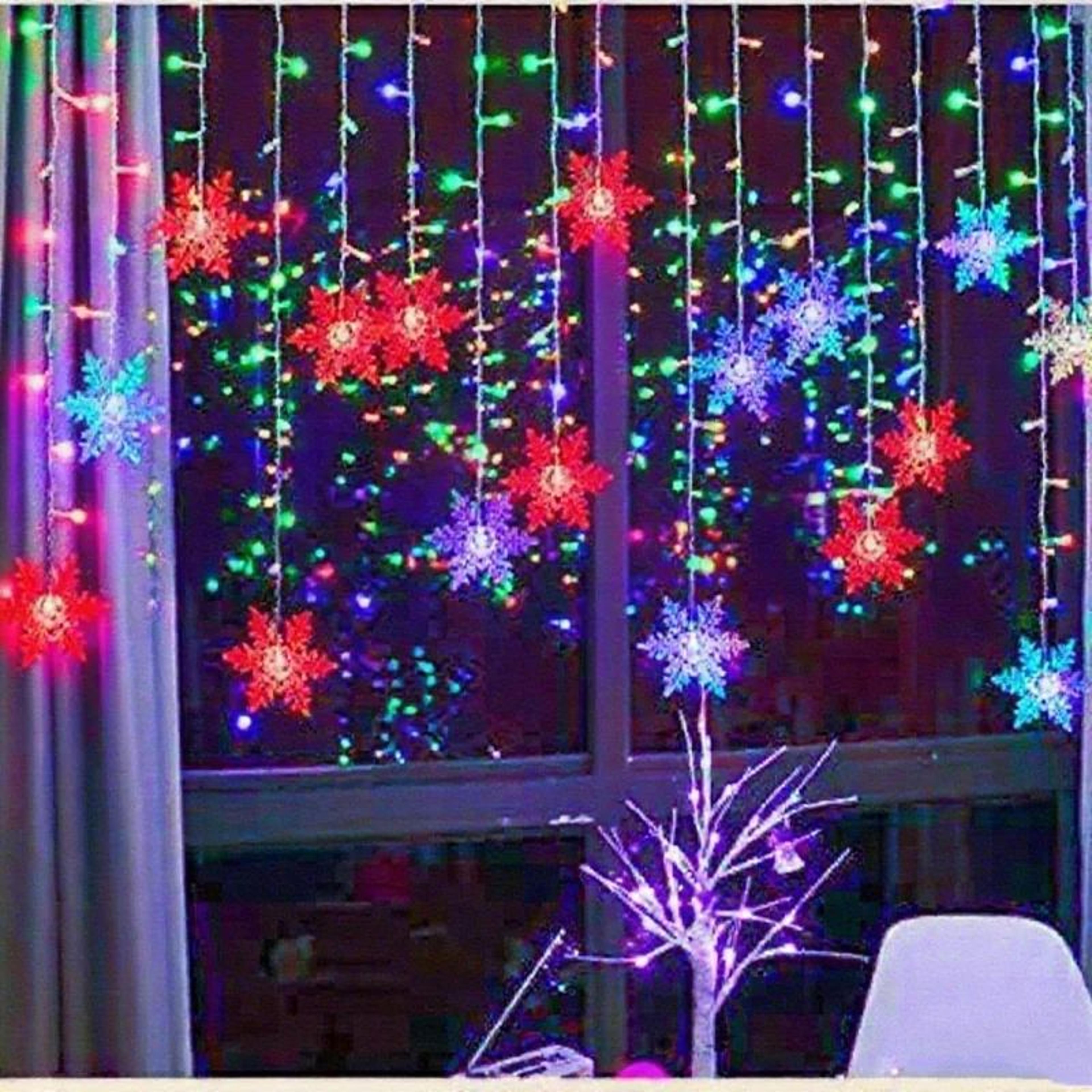 LED Snowflake Curtain String Lights  Festive 220V Hanging Christmas Lights For Windows Eaves Weddin 7
