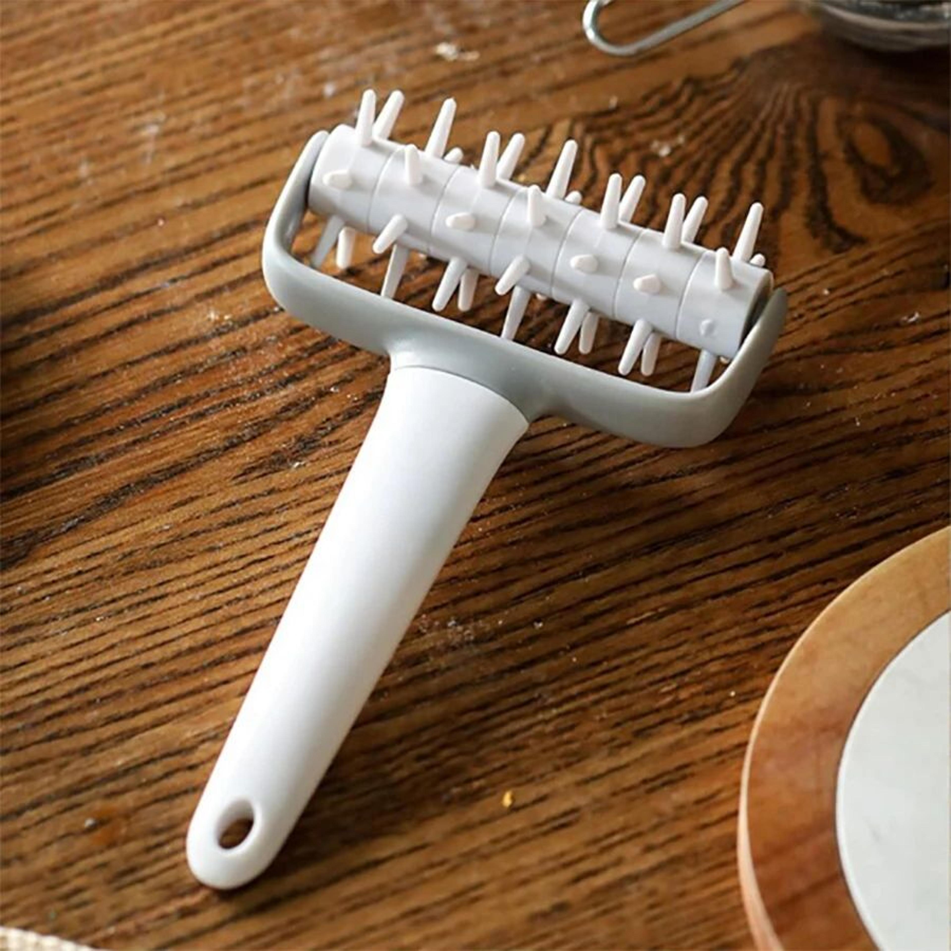 Pizza Dough Docker  PP Pin Roller For Even Perforations Helping Release Air Bubbles In Pizza Bread  3
