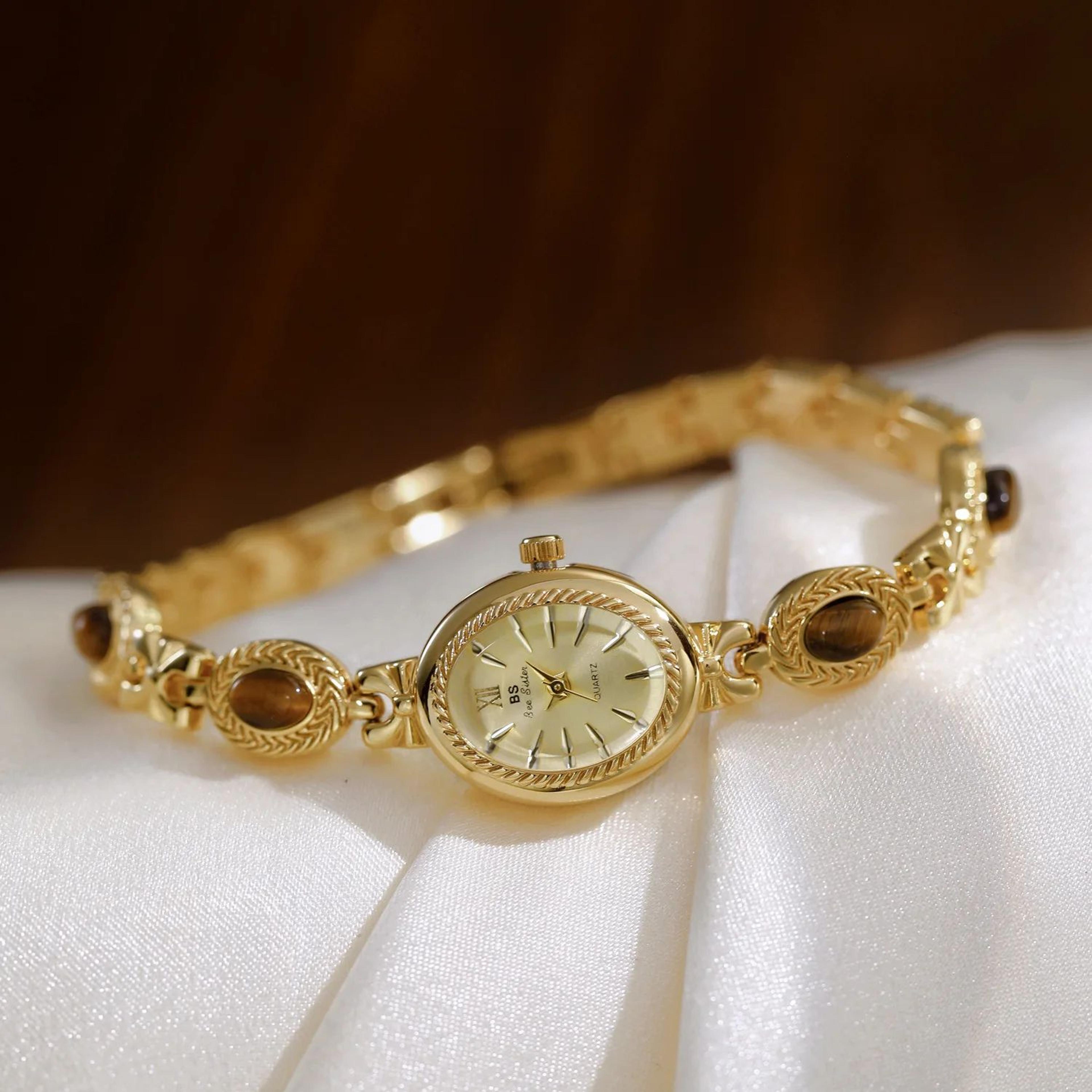Womens Oval Quartz Watch  GoldTone Alloy Bracelet With Retro Jewelry Styling For Elegant Daily Wear 1