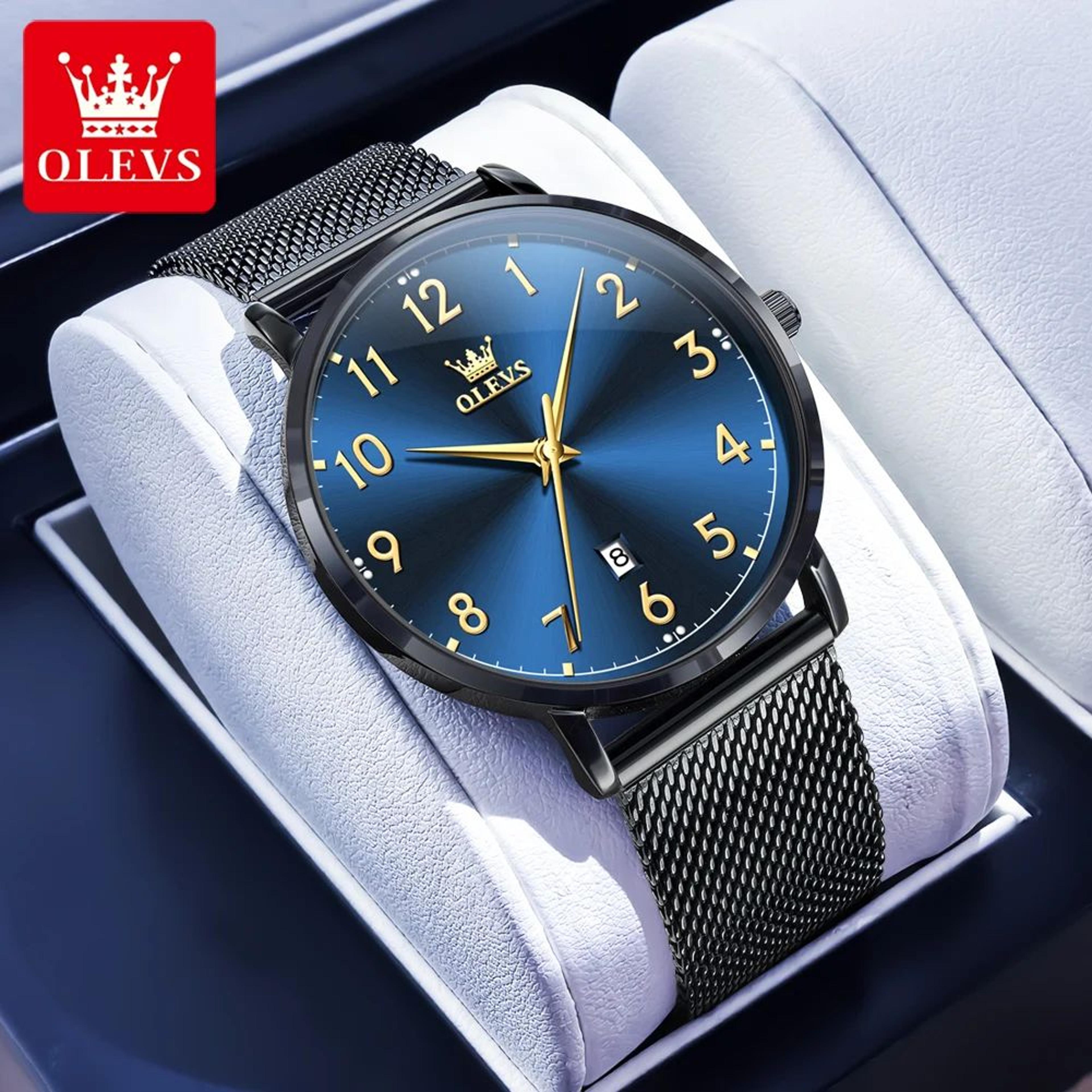 Mens Minimalist Quartz Watch  Automatic Date Display And Clean Fashion Styling For Everyday Attire