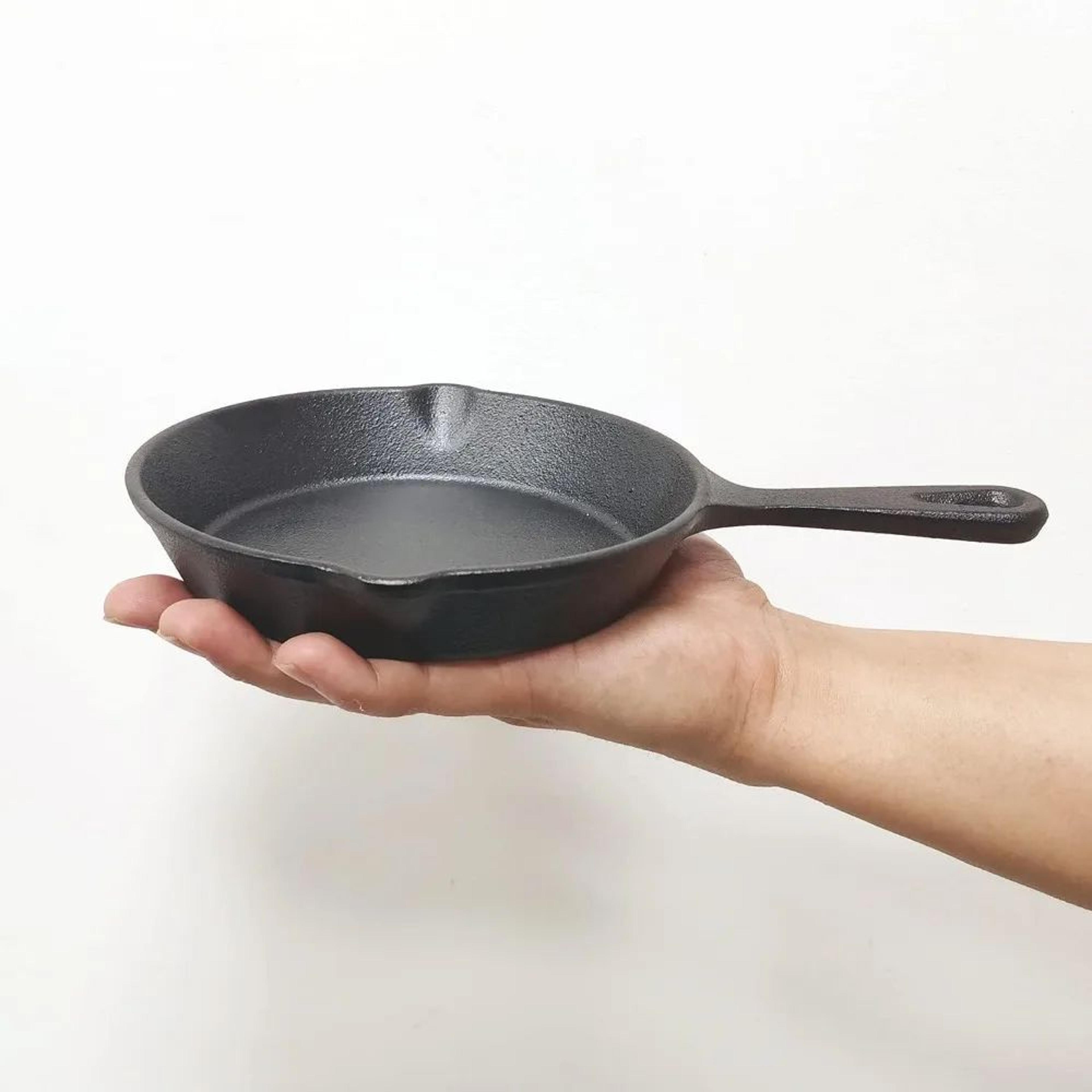 6 inch cast iron skillet – nonstick frying pan with drip spouts for indoor, outdoor, and camping cooking