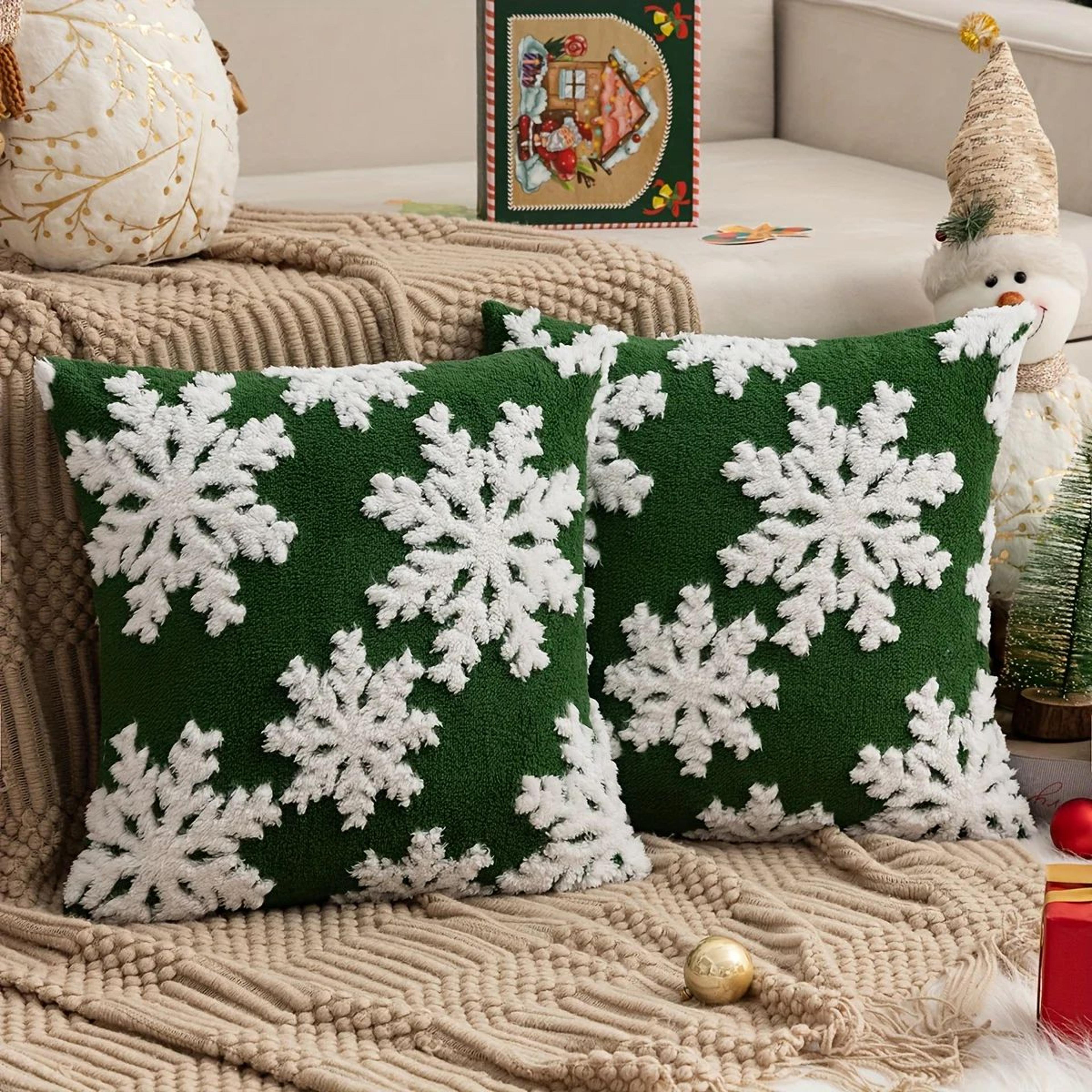 Snowflake Velvet Pillow Covers Set Of 2  Soft Christmas Cushion Covers With Festive Pattern  Hidden 3