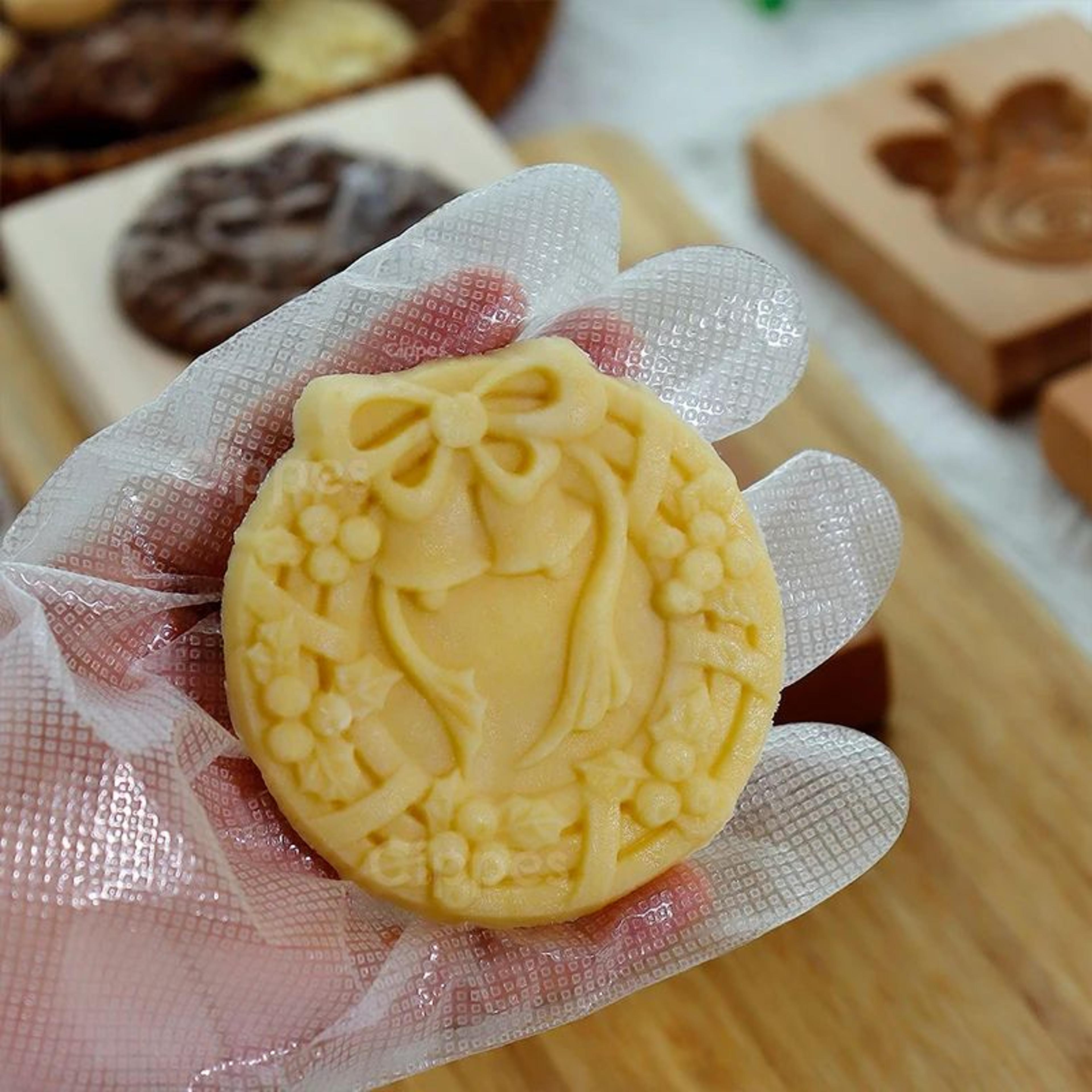 Christmas Wooden Cookie Molds Set 7