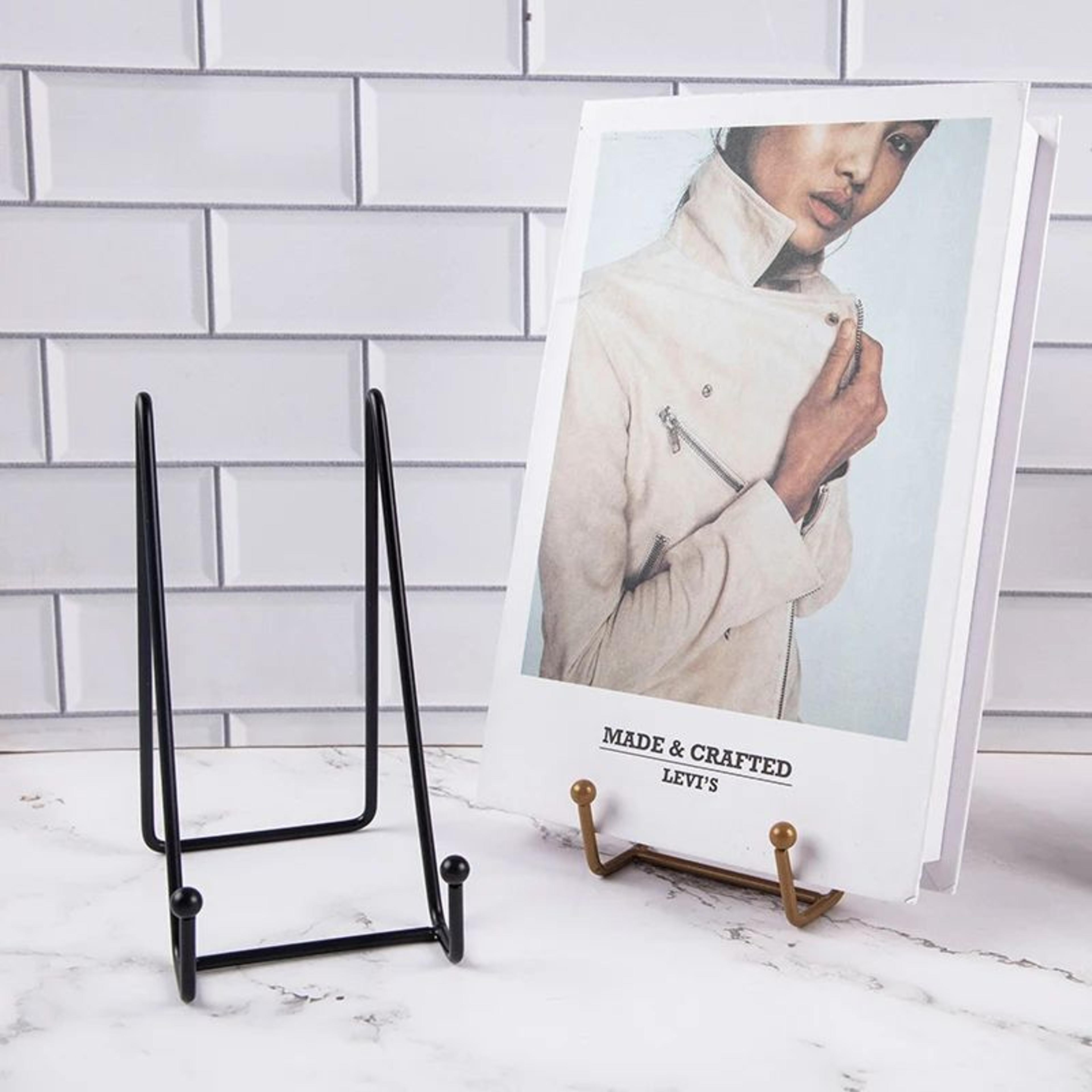 Metal Plate Display Stand For Photos And Decor 2