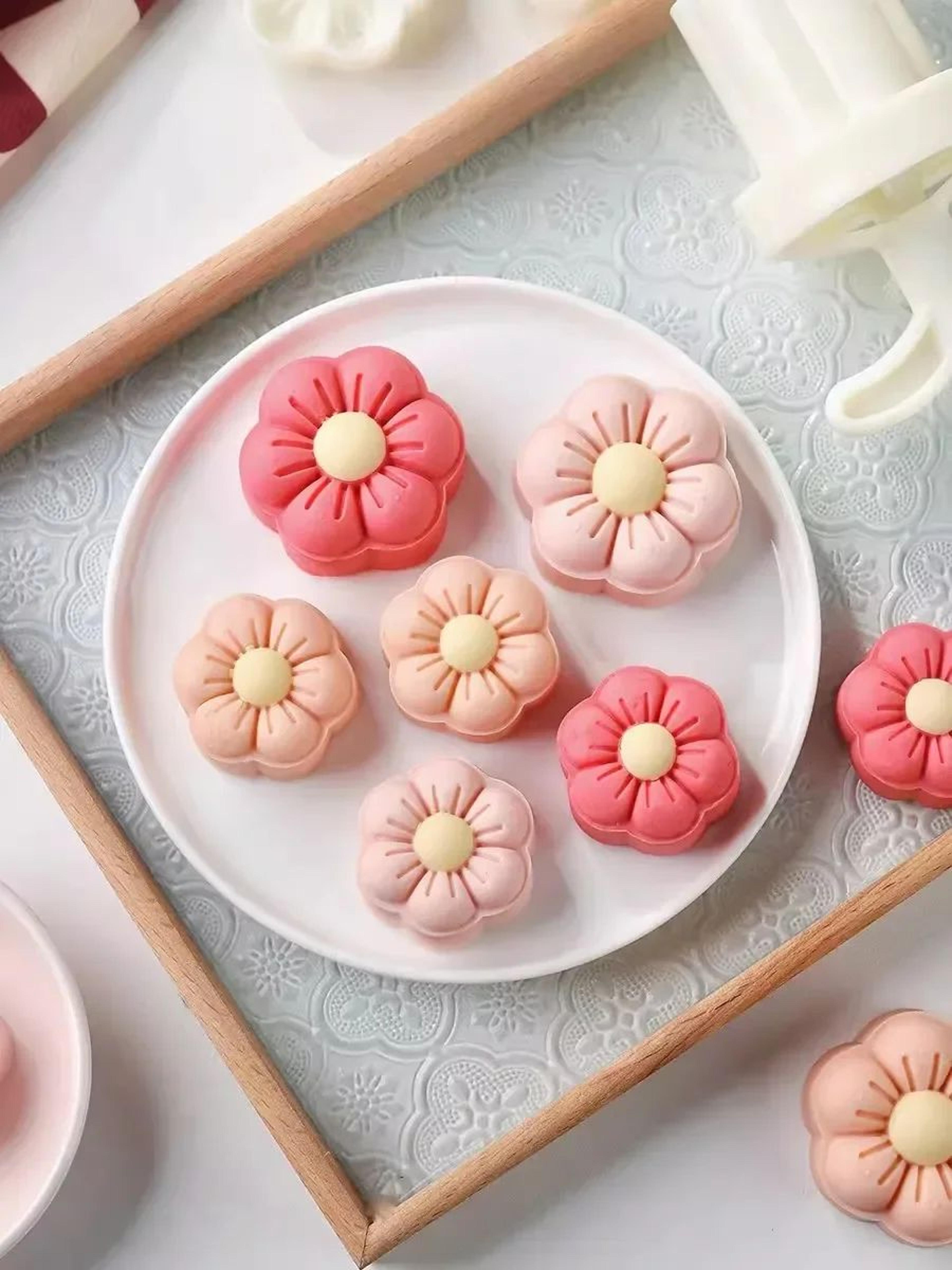 Flower Shape Mooncake Cookie Press Mold 2