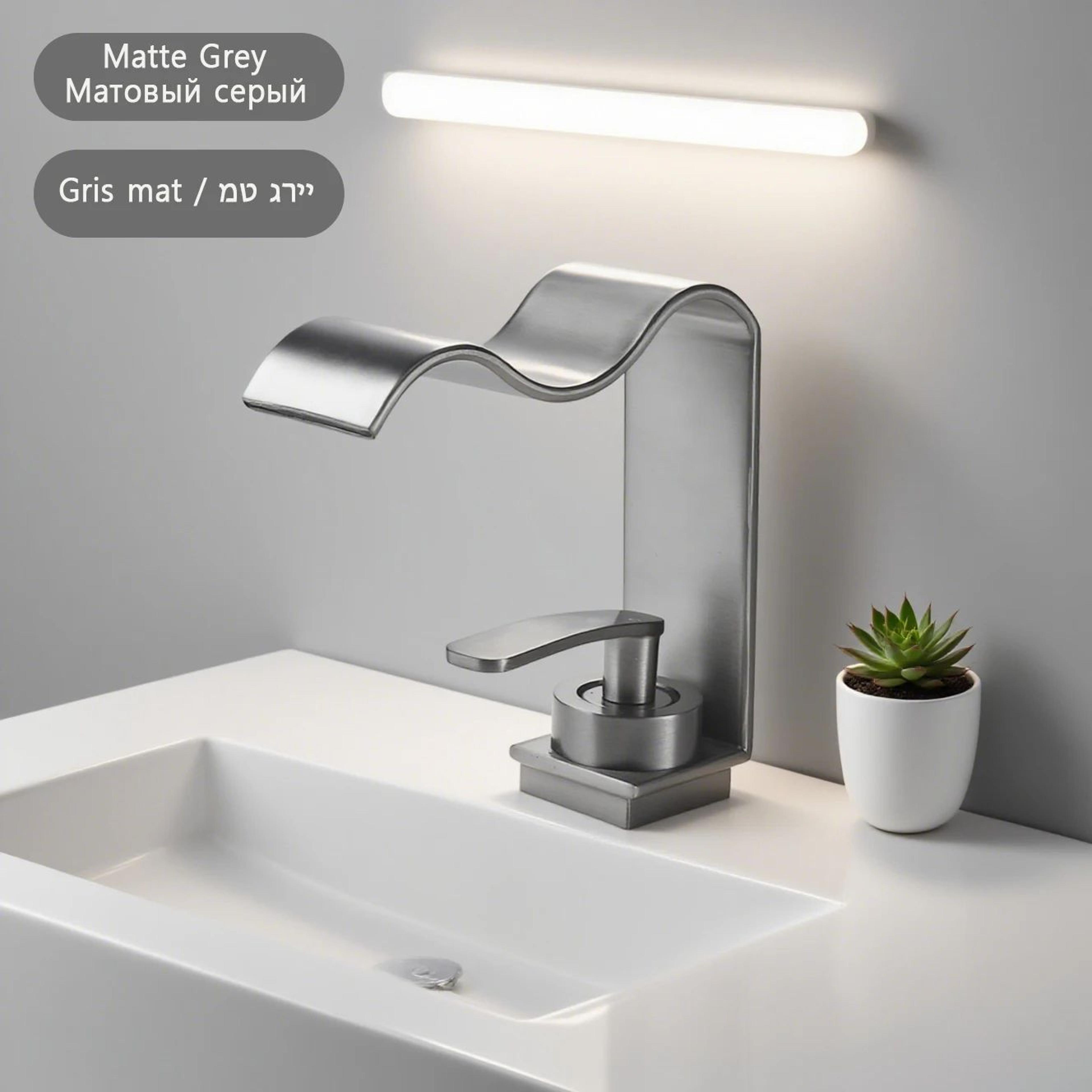 Luxury Brushed Gold Bathroom Sink Faucet 11
