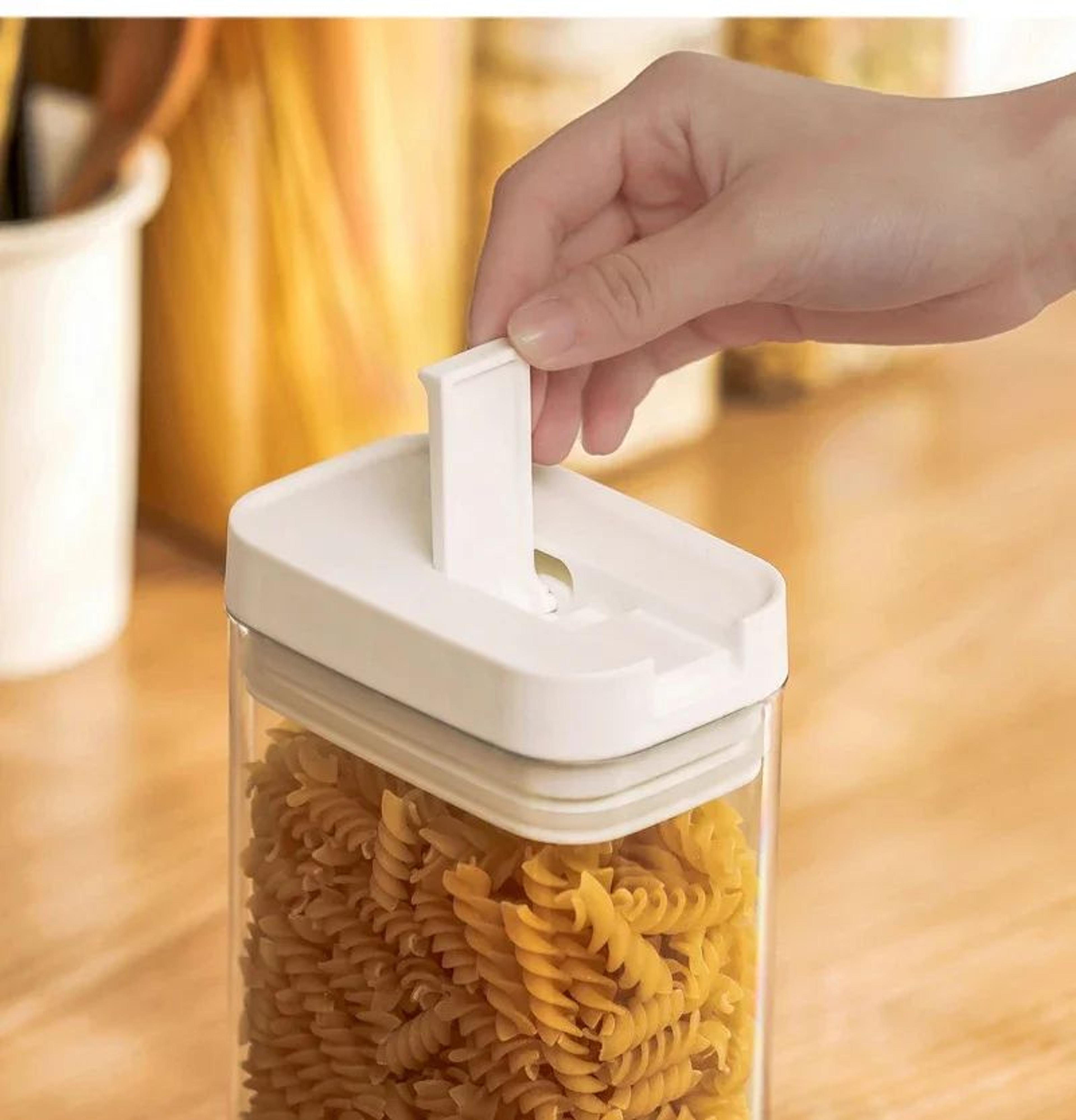 Large Capacity LeakProof Pasta Storage Container 7