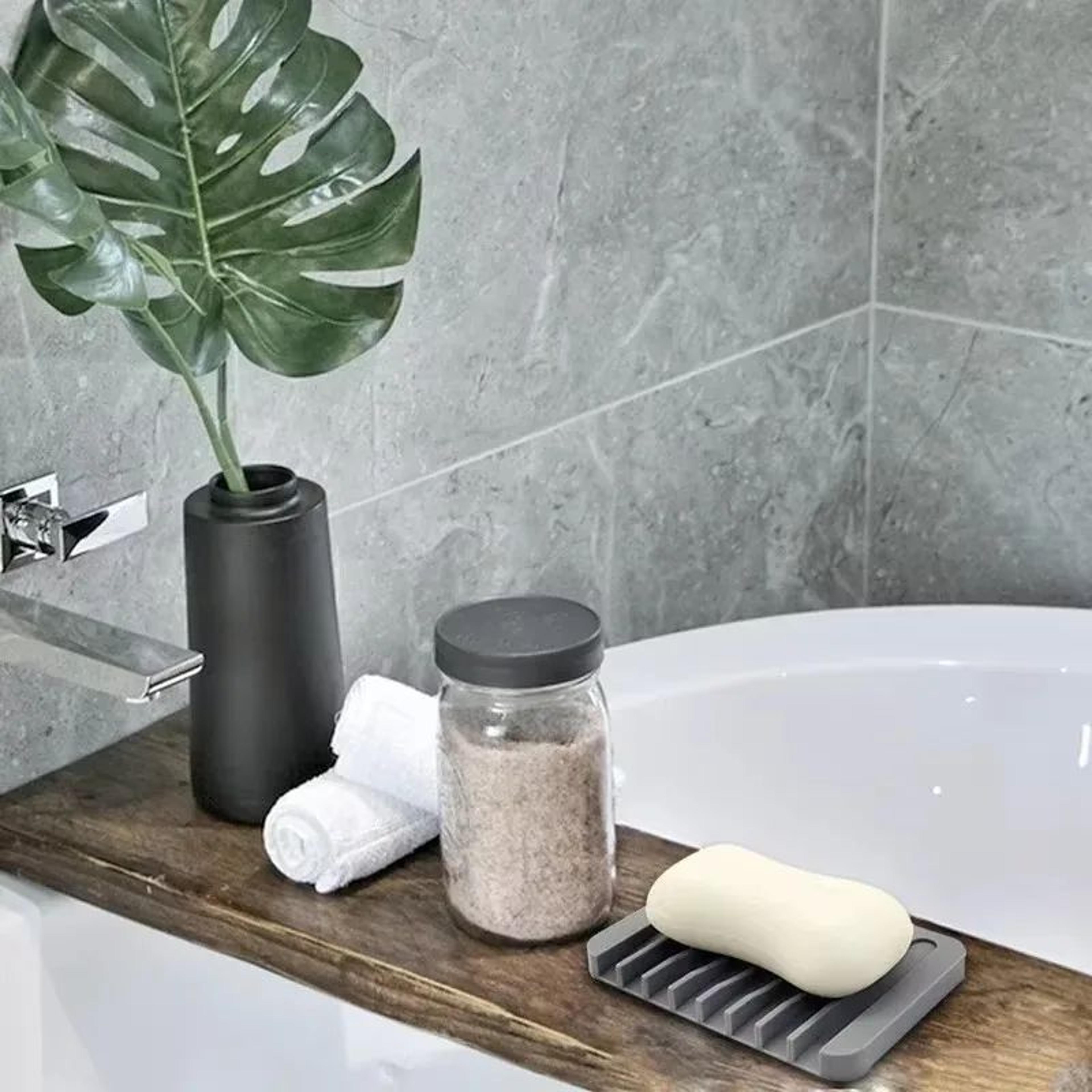 Silicone Self Draining Soap Holder Mat 3