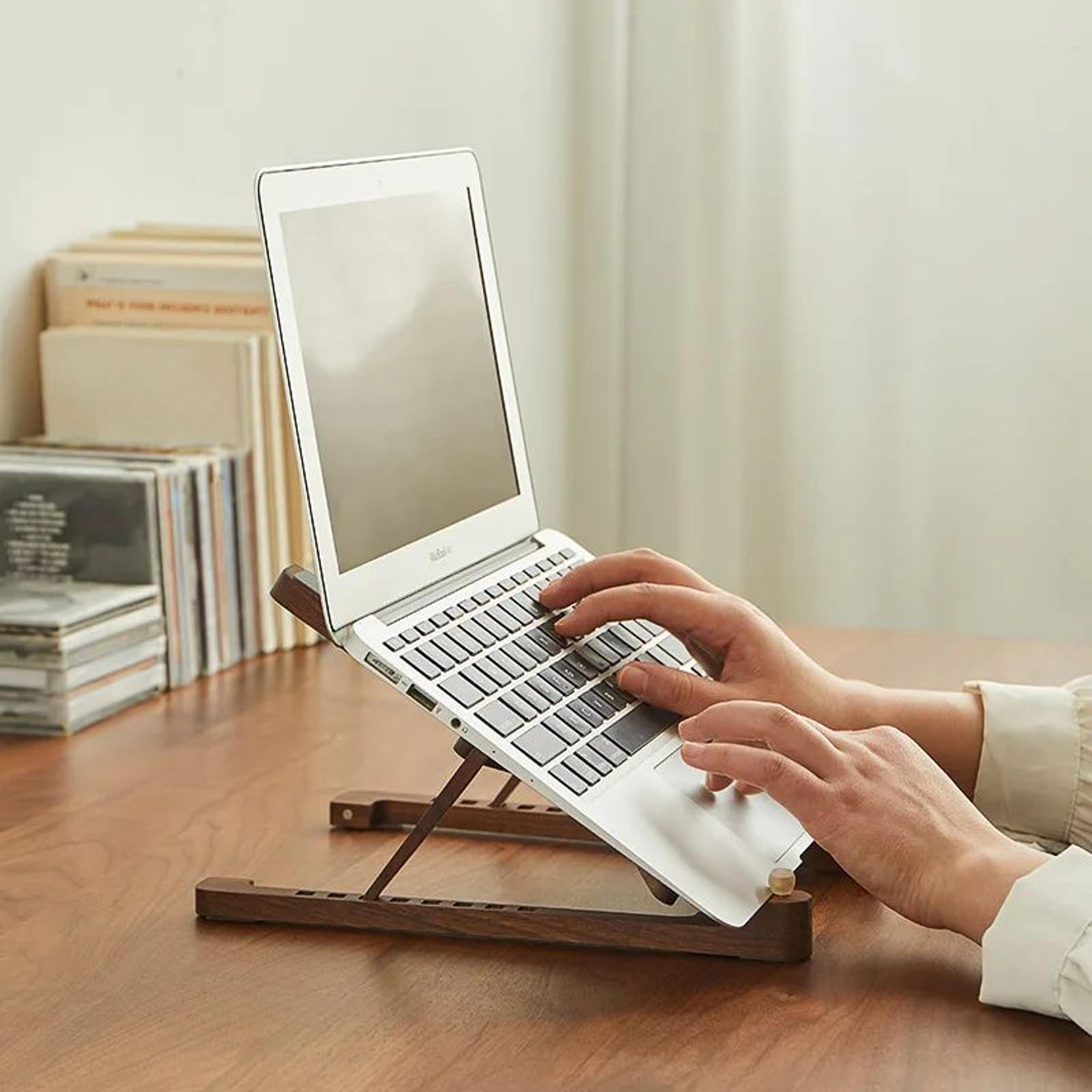 Foldable Wooden Laptop Stand Adjustable Height 2