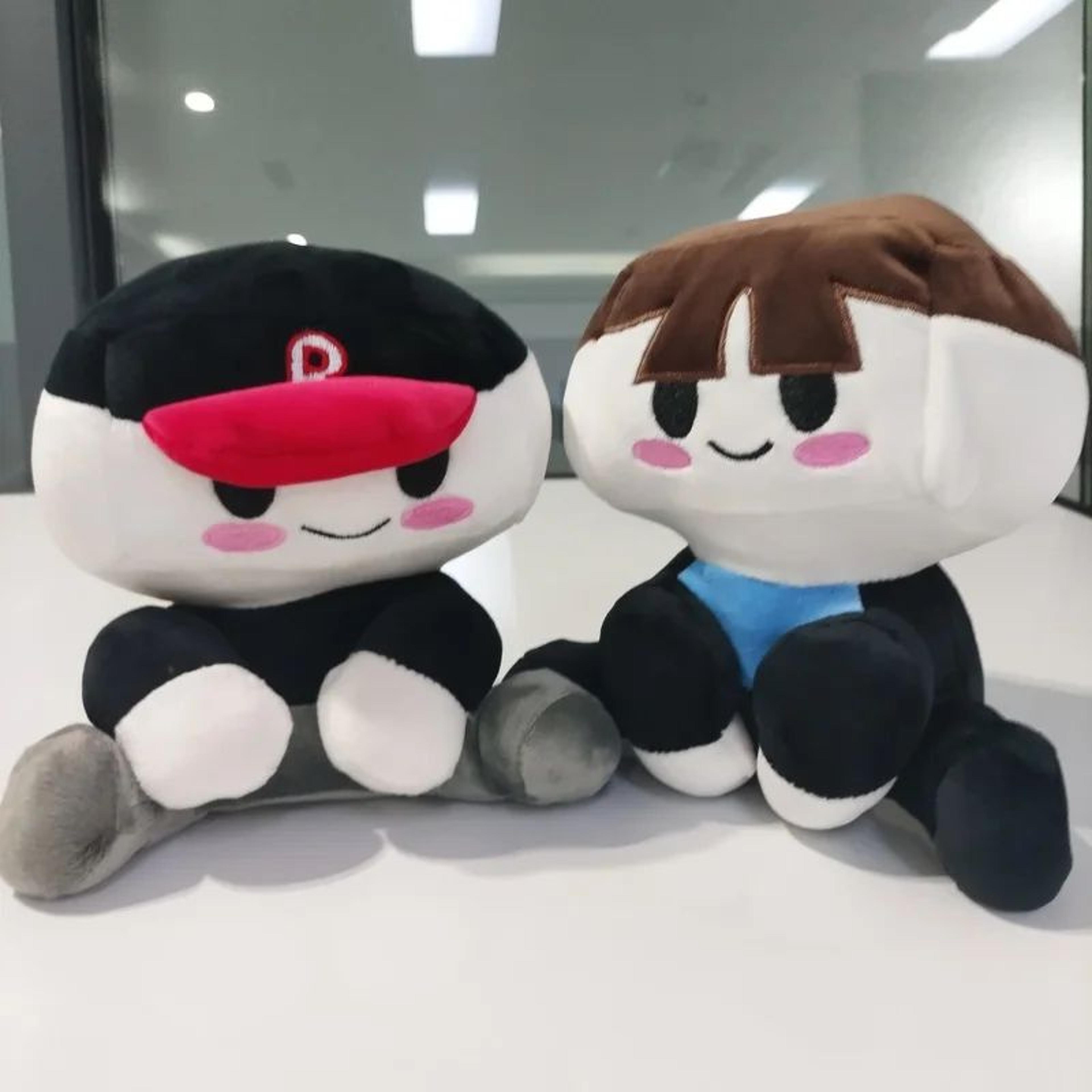Blox Buddies Bacon Girl Plush Doll 2