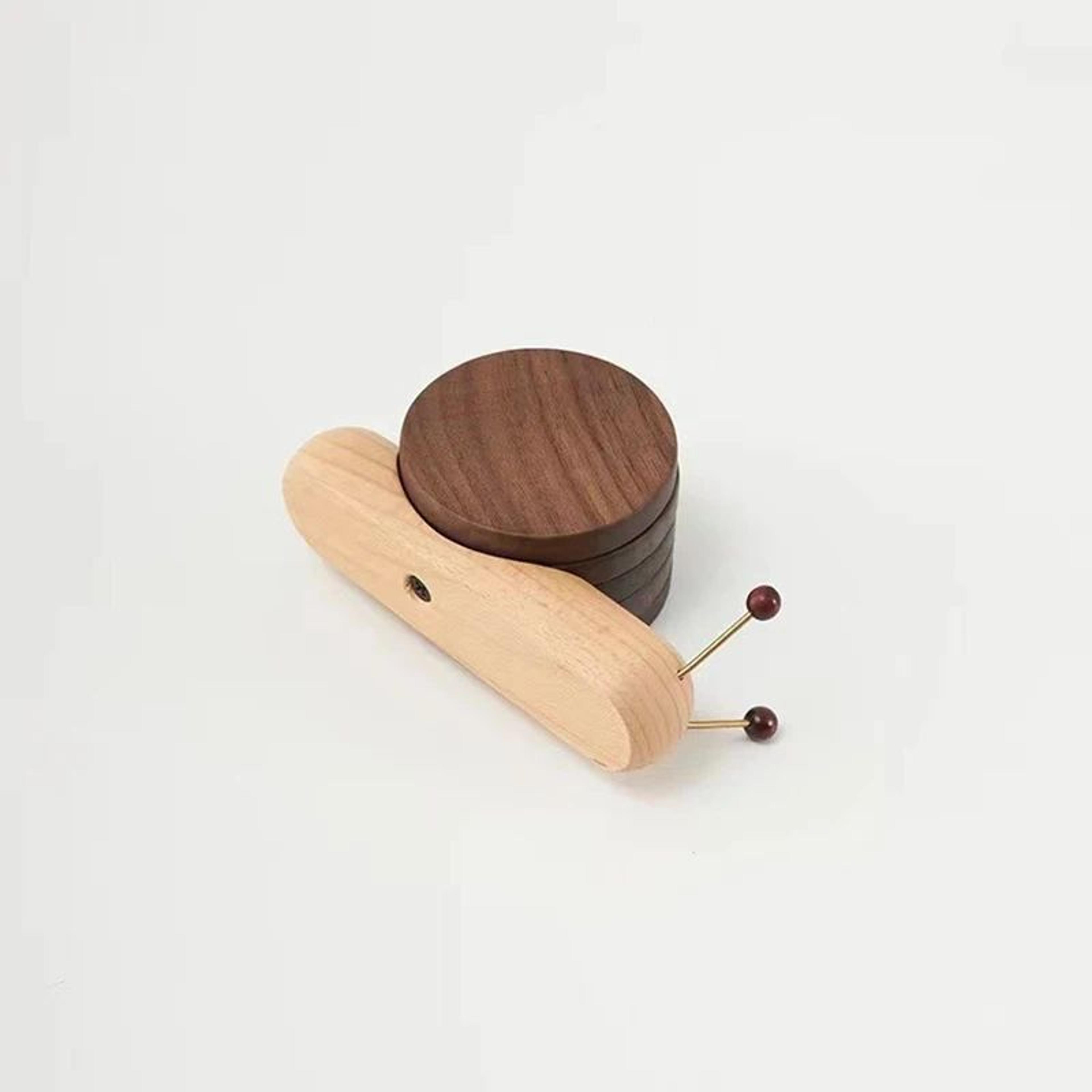 Black Walnut Cartoon Snail Decompression Insulated Tea Coaster 10