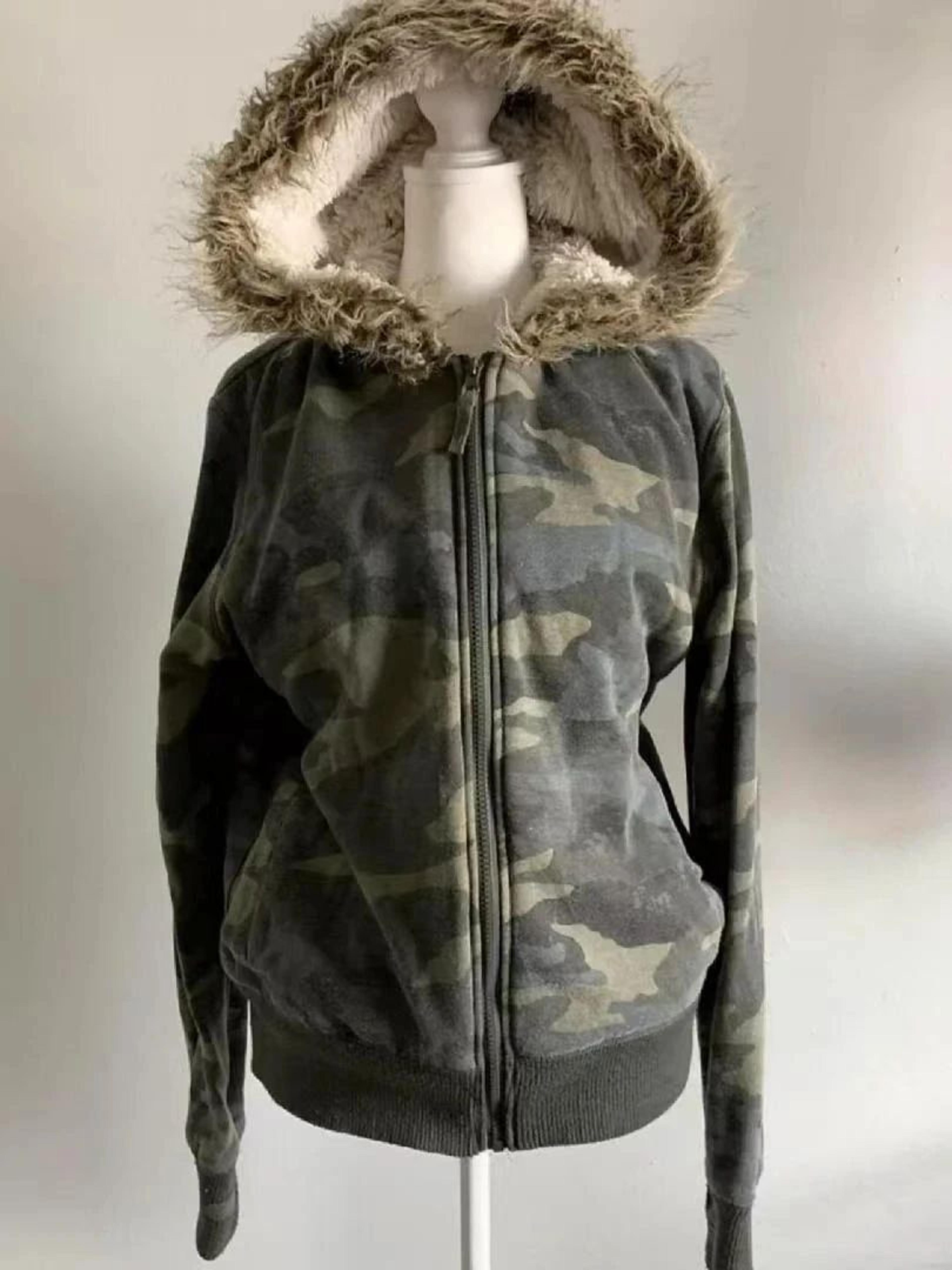 Subculture Gothic Hooded Faux Fur Coat 5