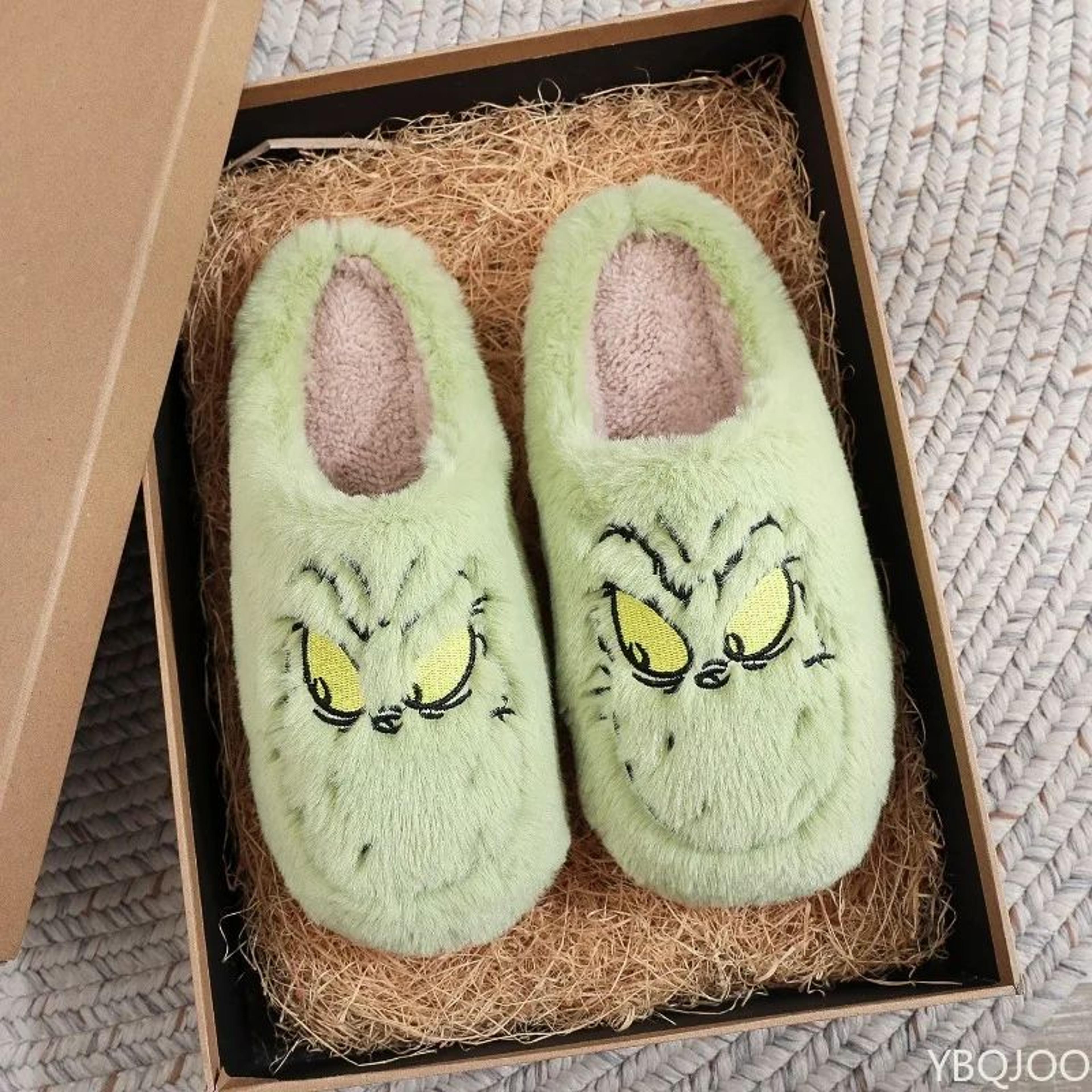 Plus Size Plush Green Monster Fur Indoor Slippers 2