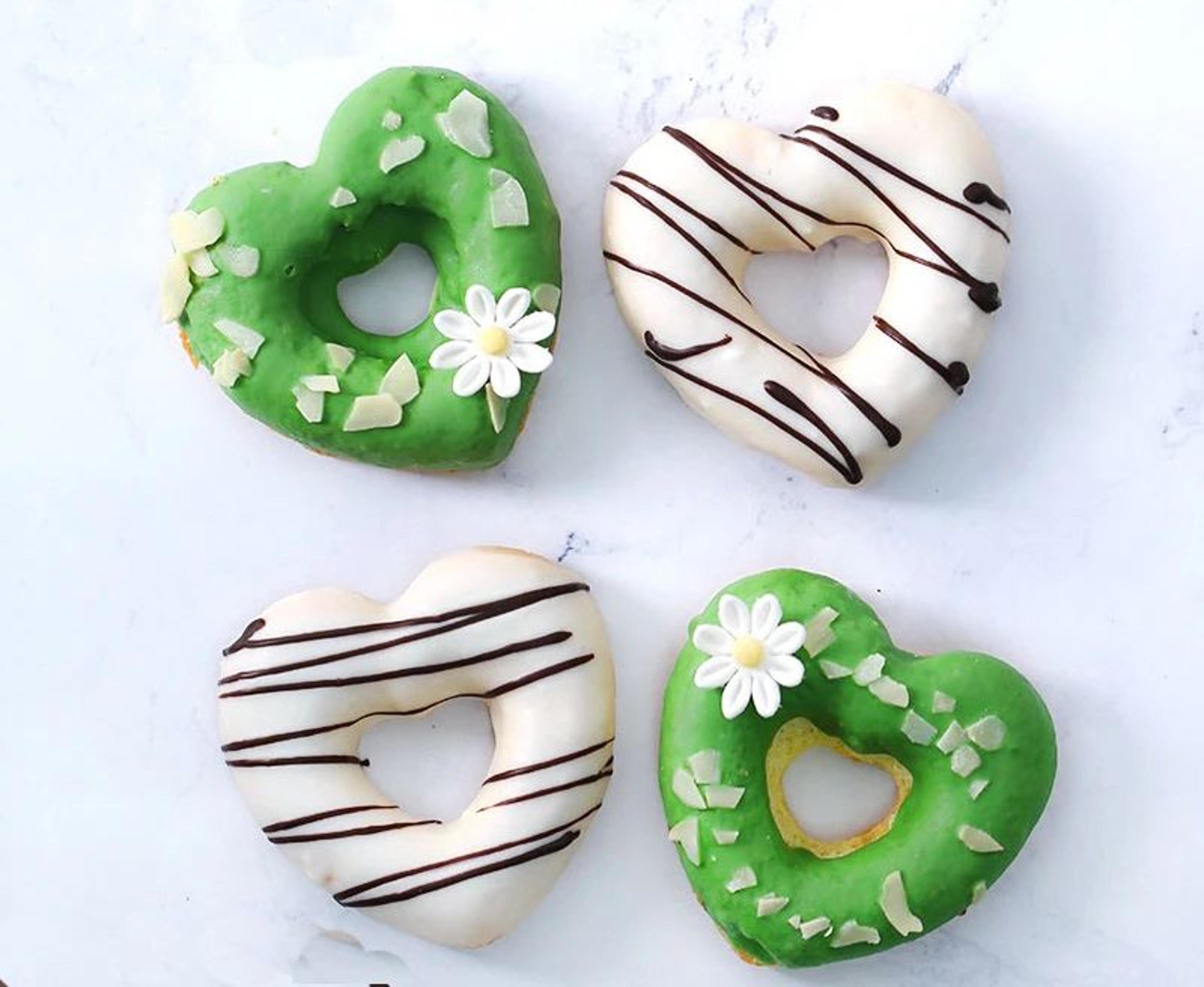 Creative Donut Mold Cutter DIY Dessert Baking Tool 11