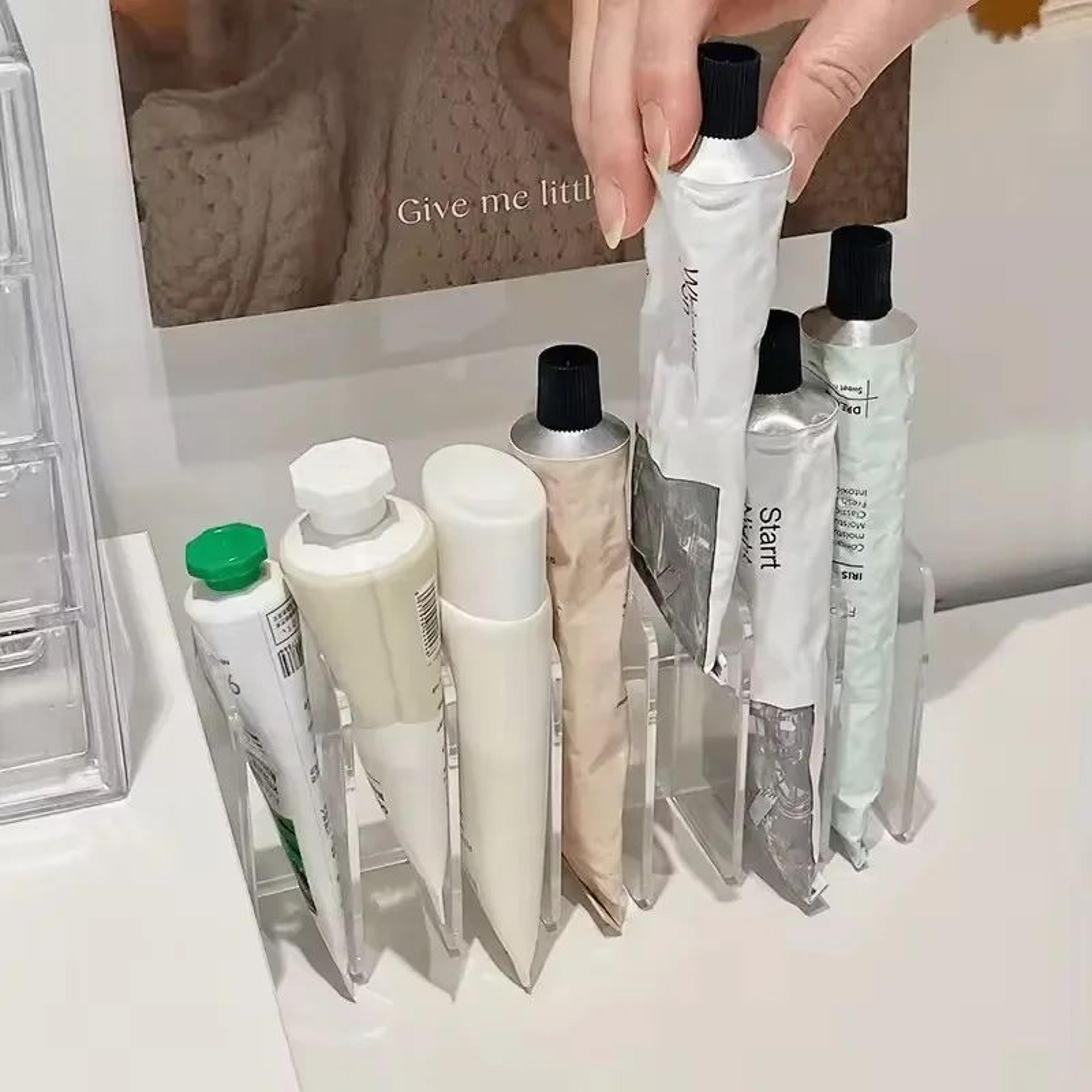 7 Grid Acrylic Eyeshadow Organizer Cosmetic Display Tray 0