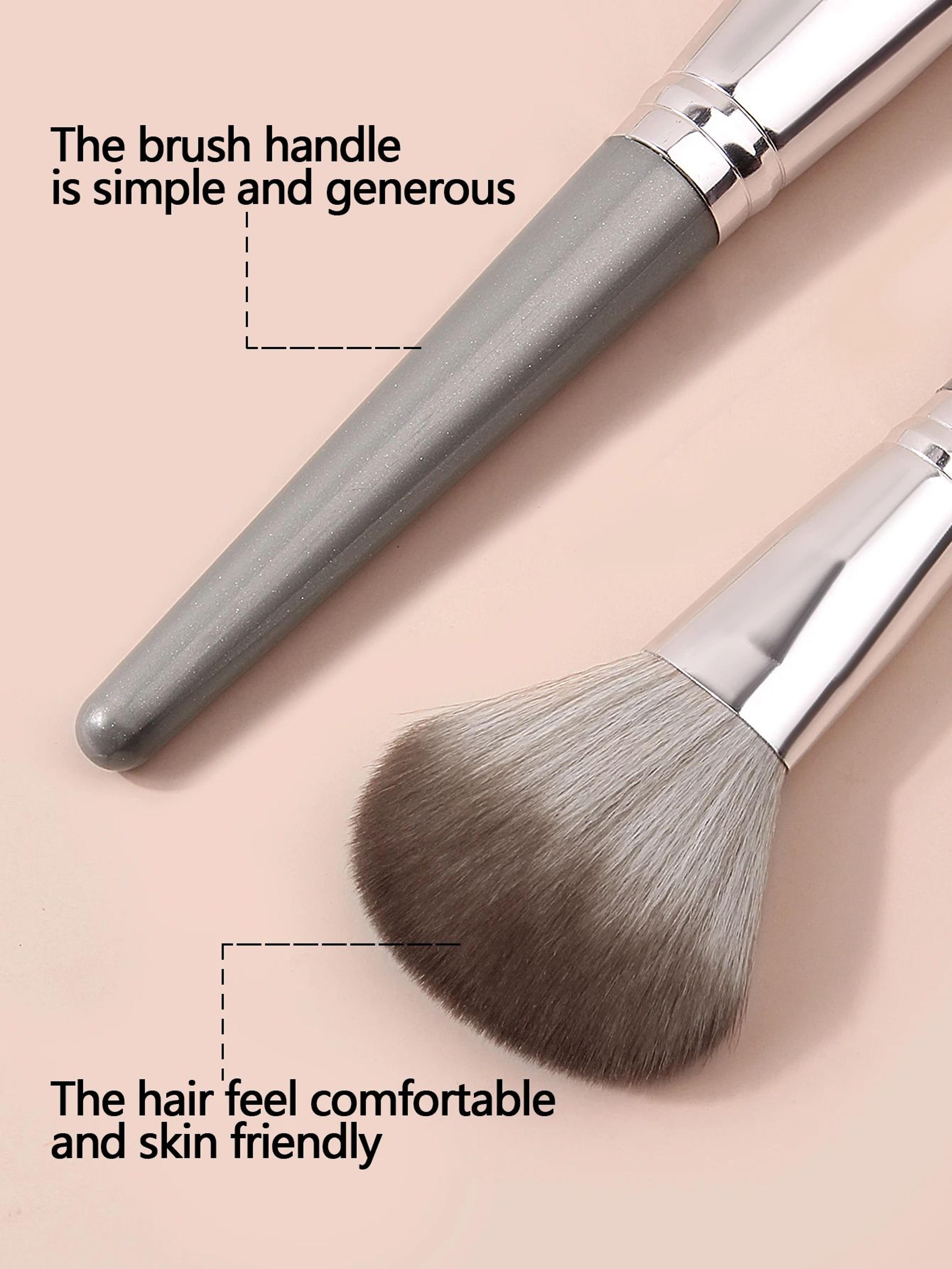Large Fluffy Powder Makeup Brush Soft Blush Foundation Brush Tool 2