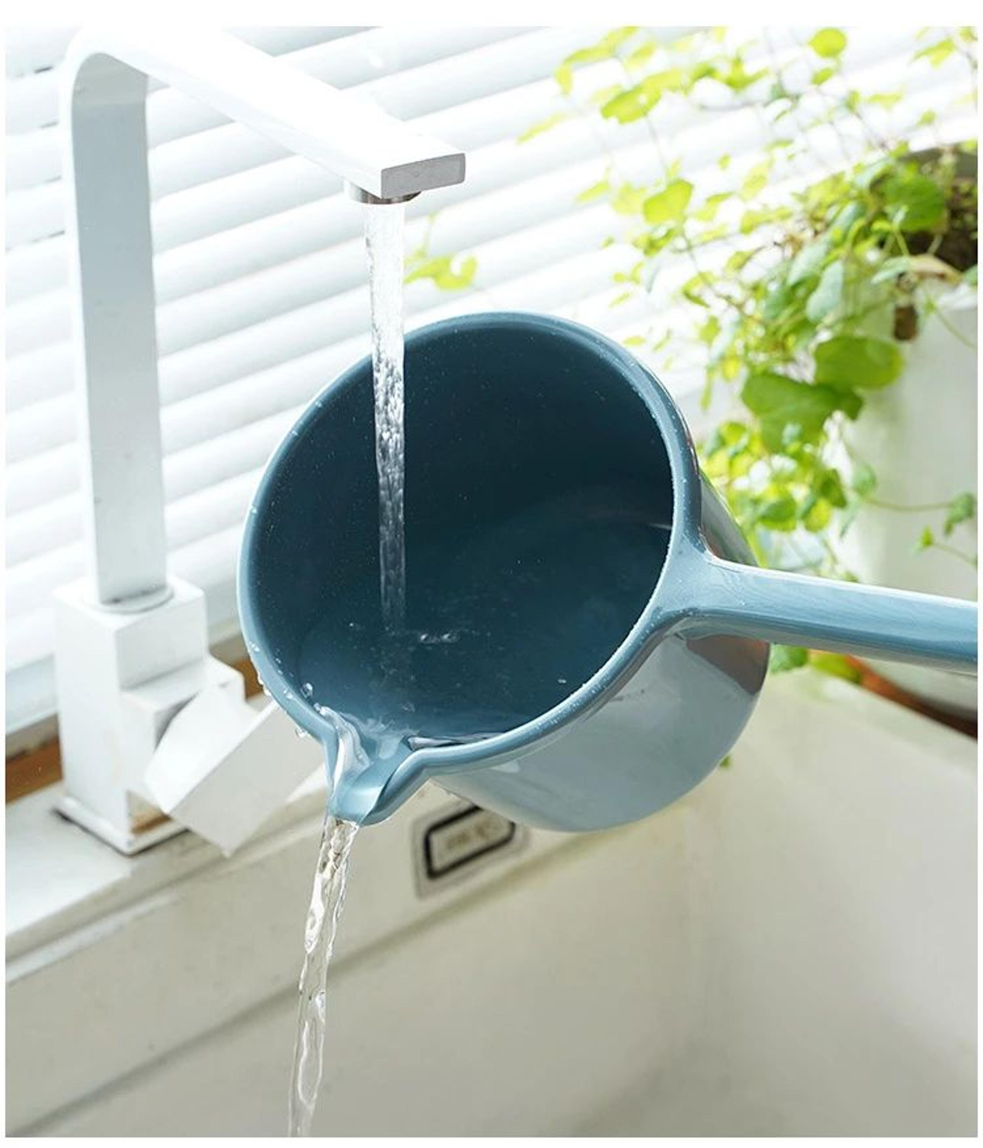 Long Handle Water Ladle Large Capacity Multi Purpose Scoop 8