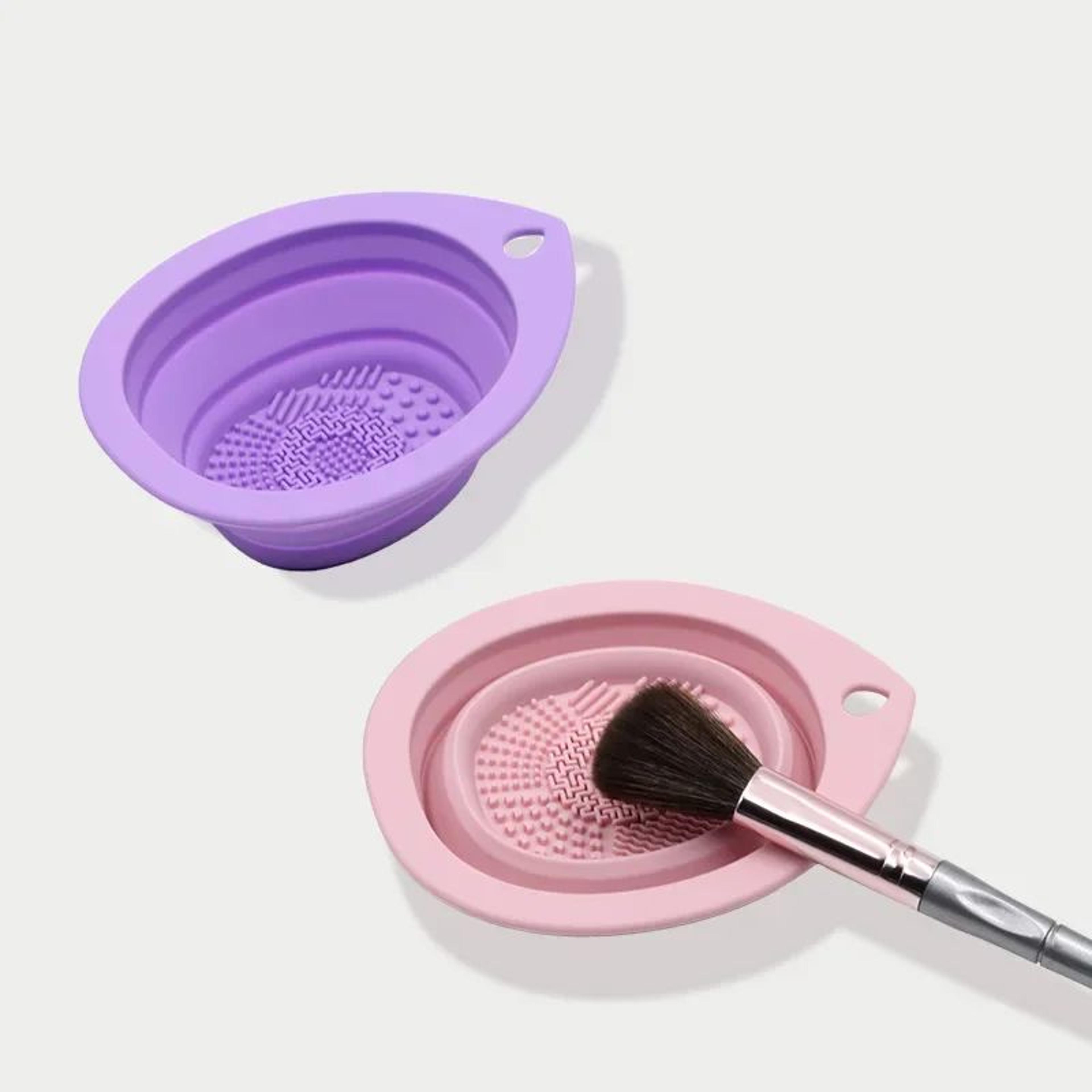 Foldable Silicone Makeup Brush Cleaner Bowl 4