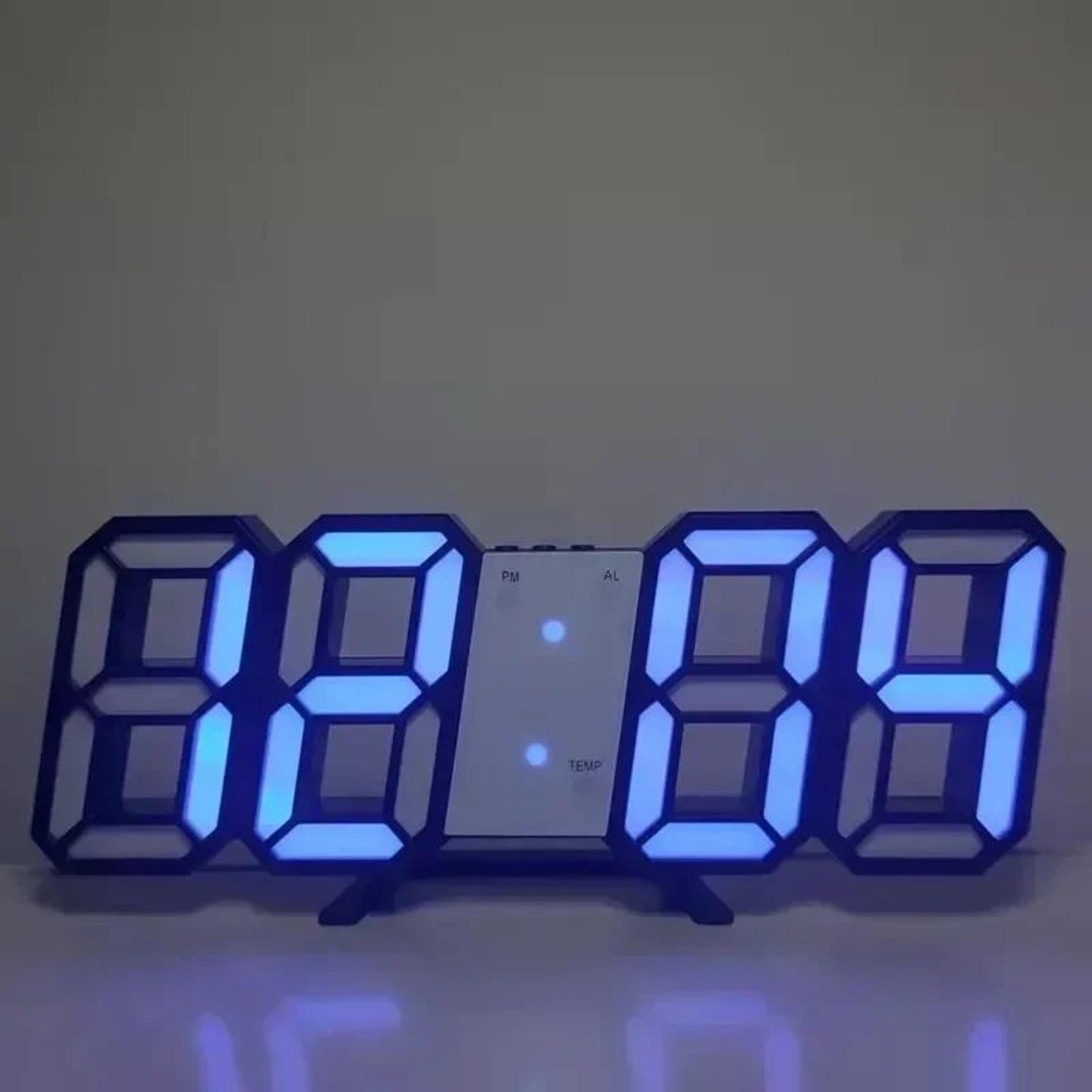 3D LED Digital Alarm Clock With Temperature Display 6