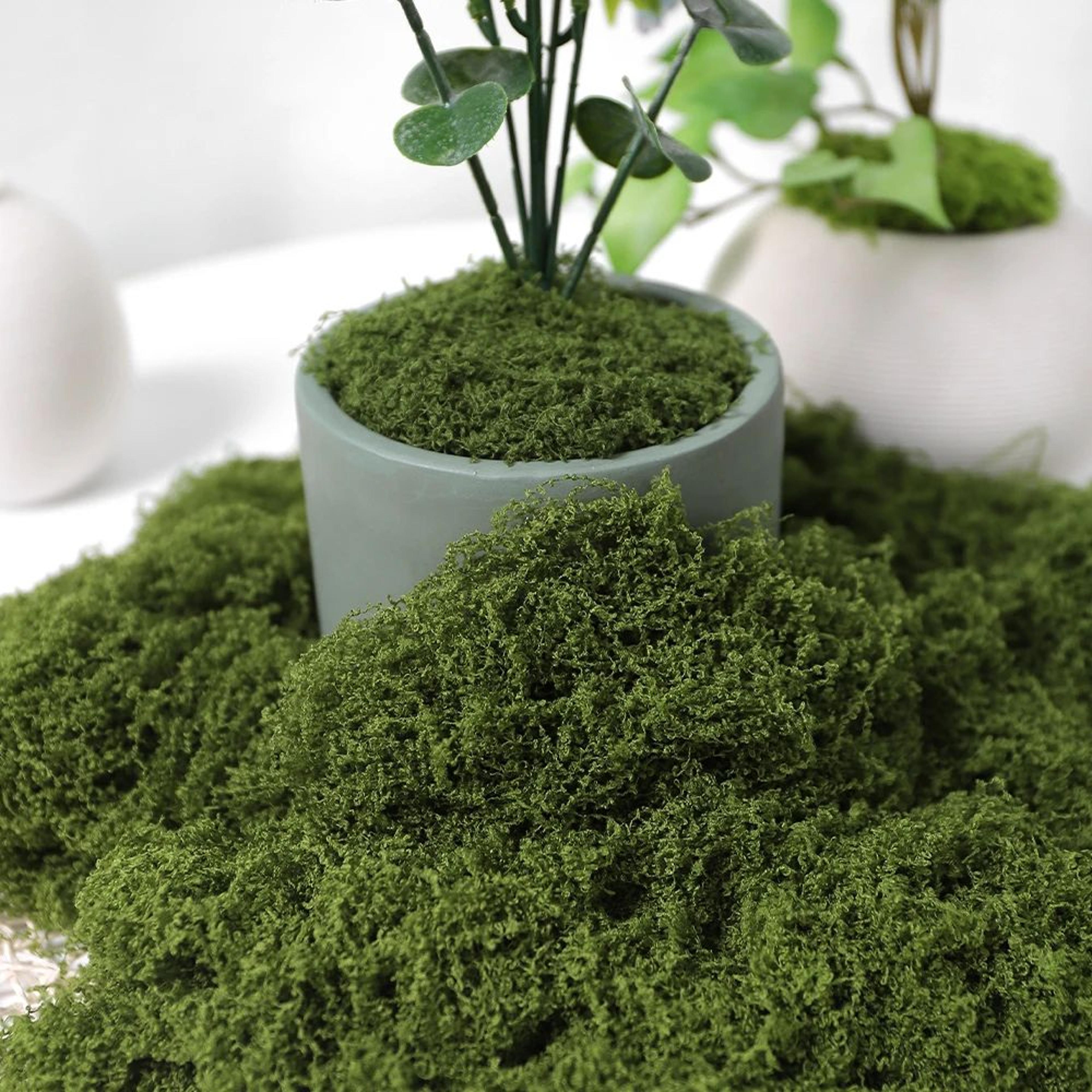 Artificial Green Moss For DIY Decor And Landscaping 0