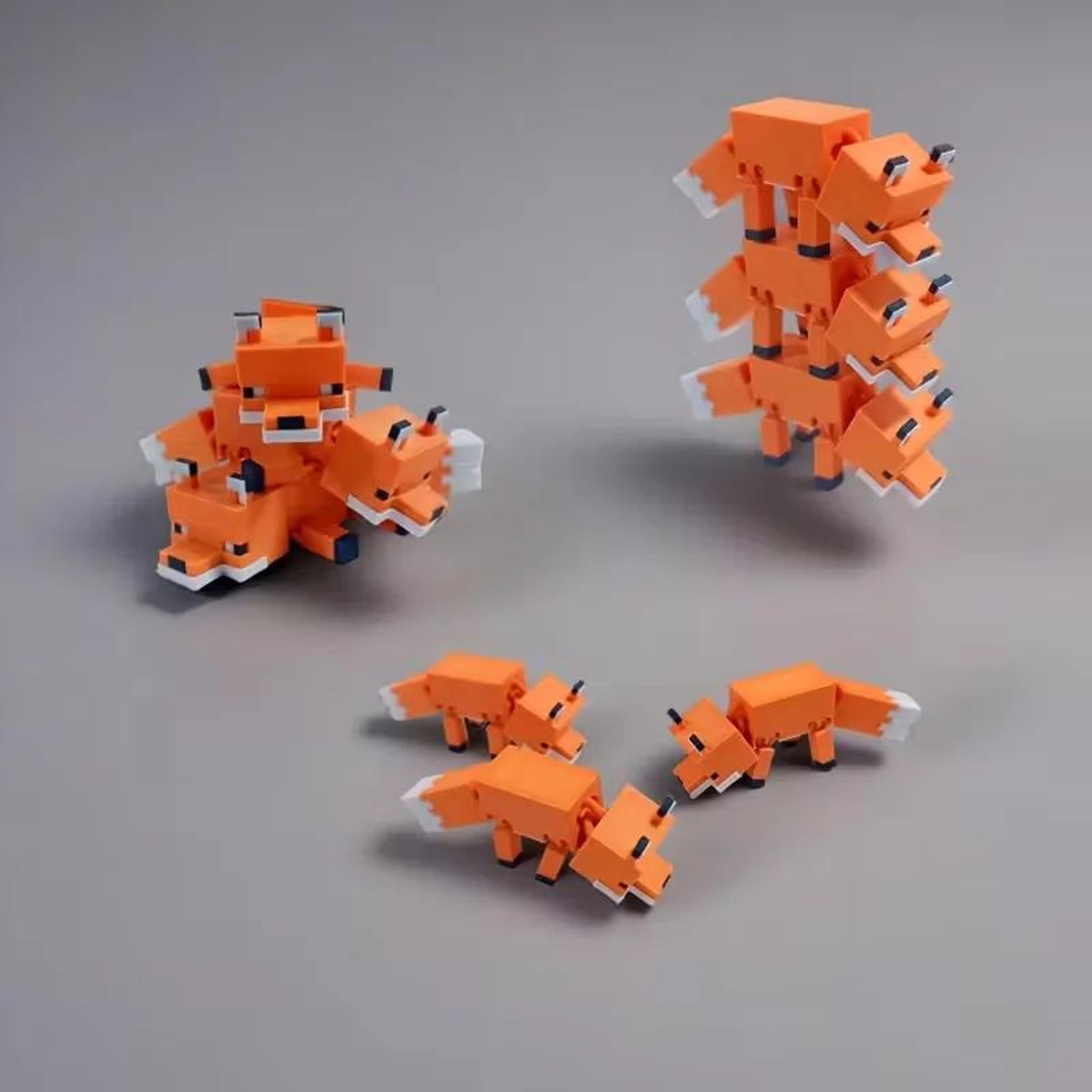 3D Pixel Fox Decorative Figurine 1