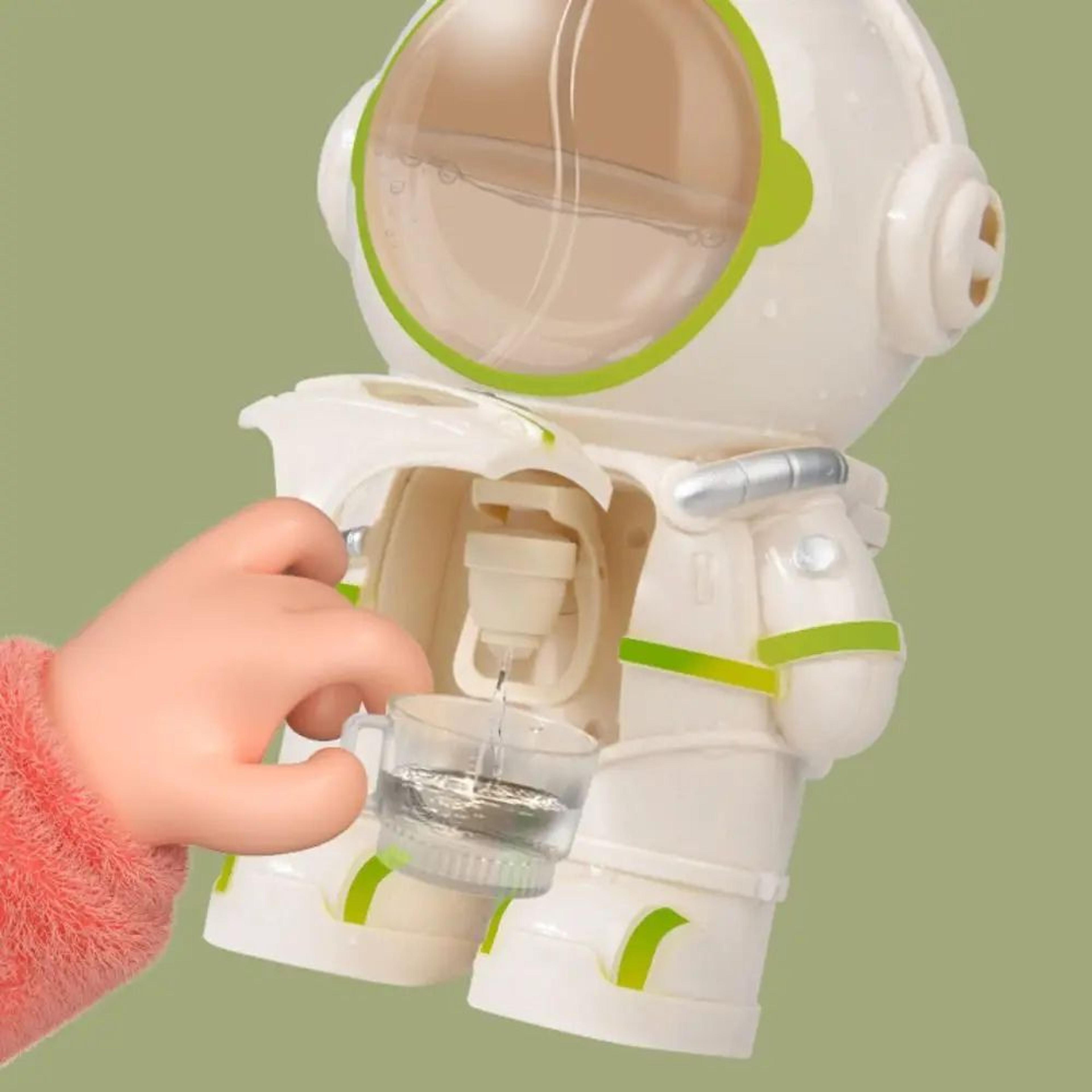 Astronaut Mini Straw Water Bottle 3