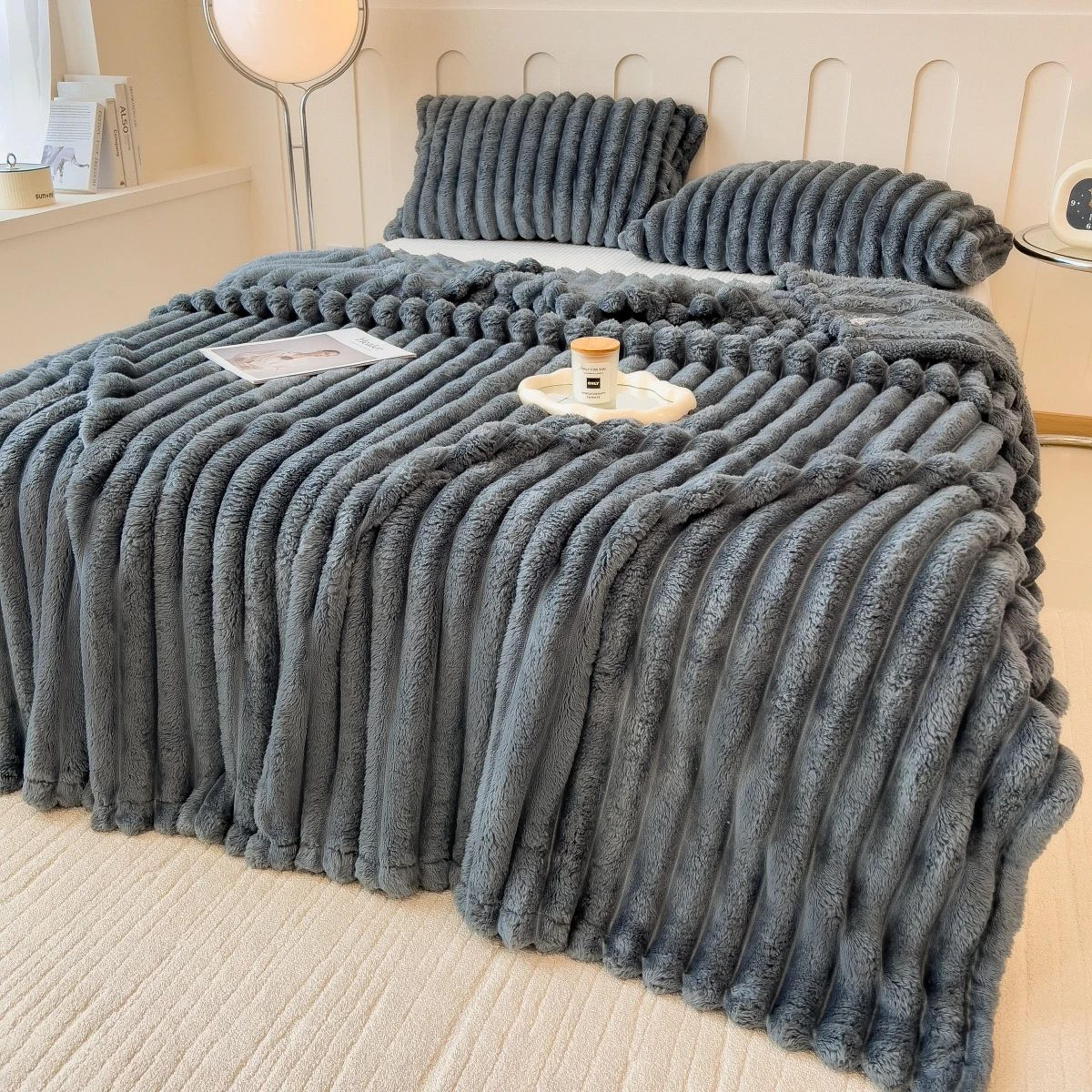 Thick Striped Multifunction Blanket Bed Cover 3