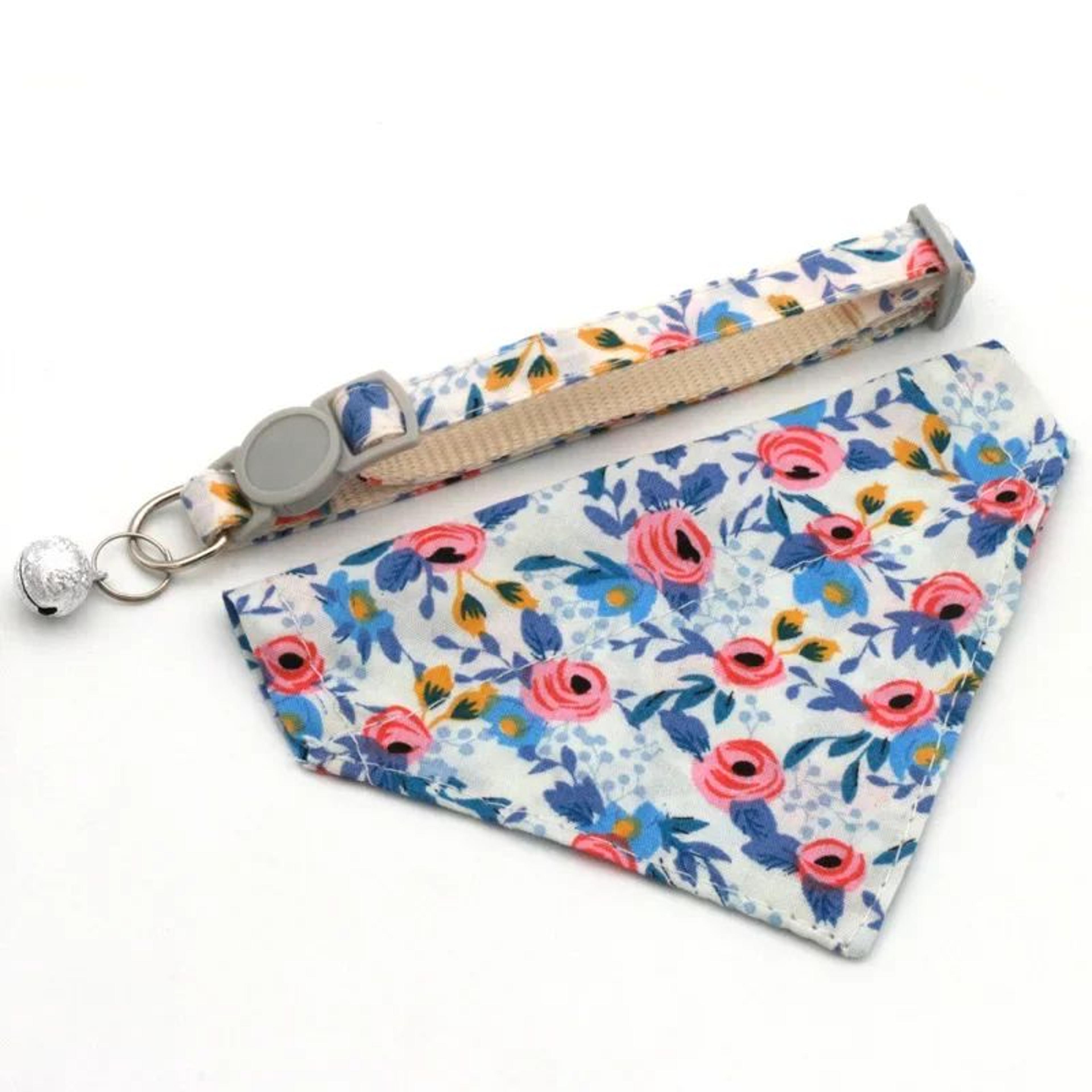 Daisy Pet Bandana Collar 11