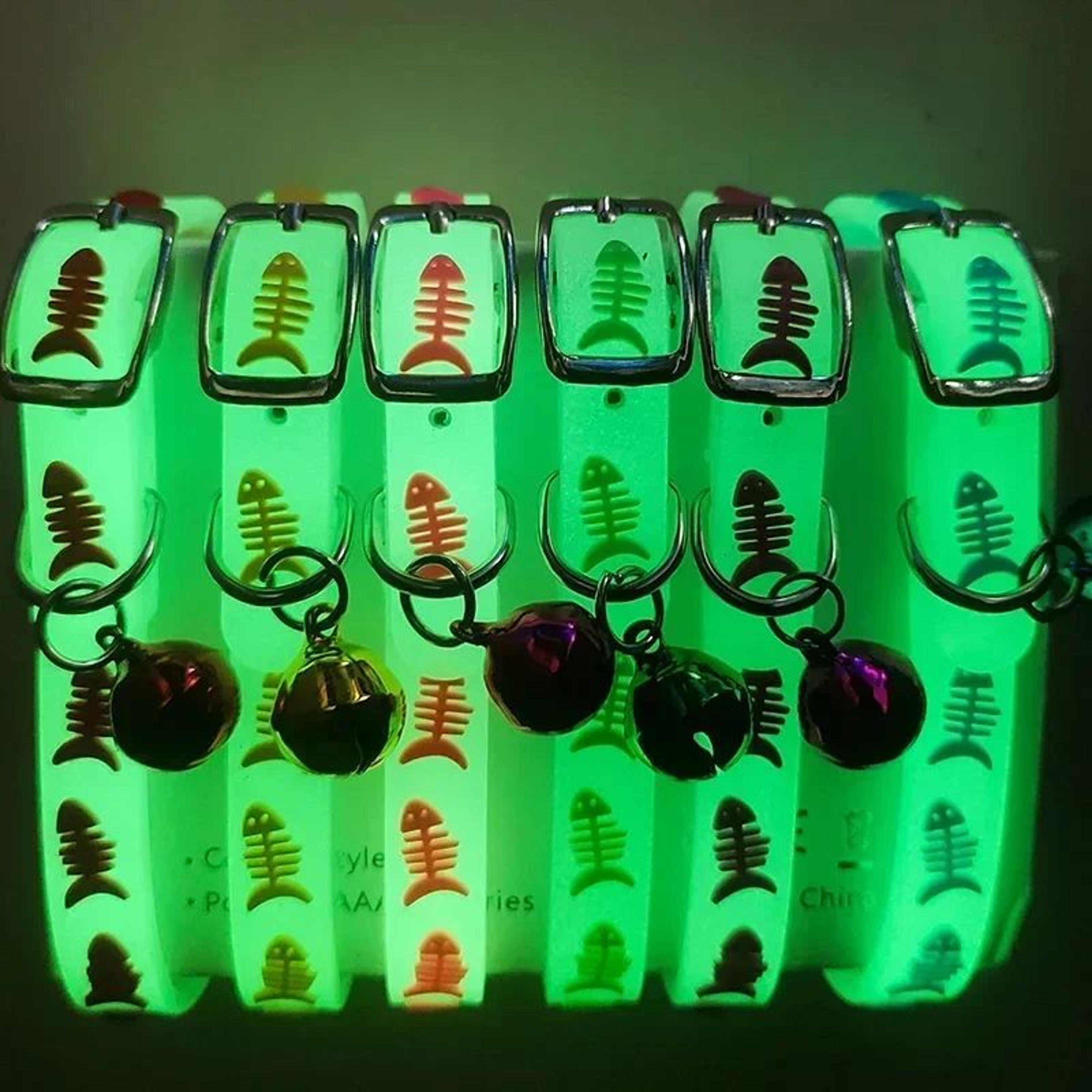 Glow In The Dark Reflective Pet Collar With Bell 7