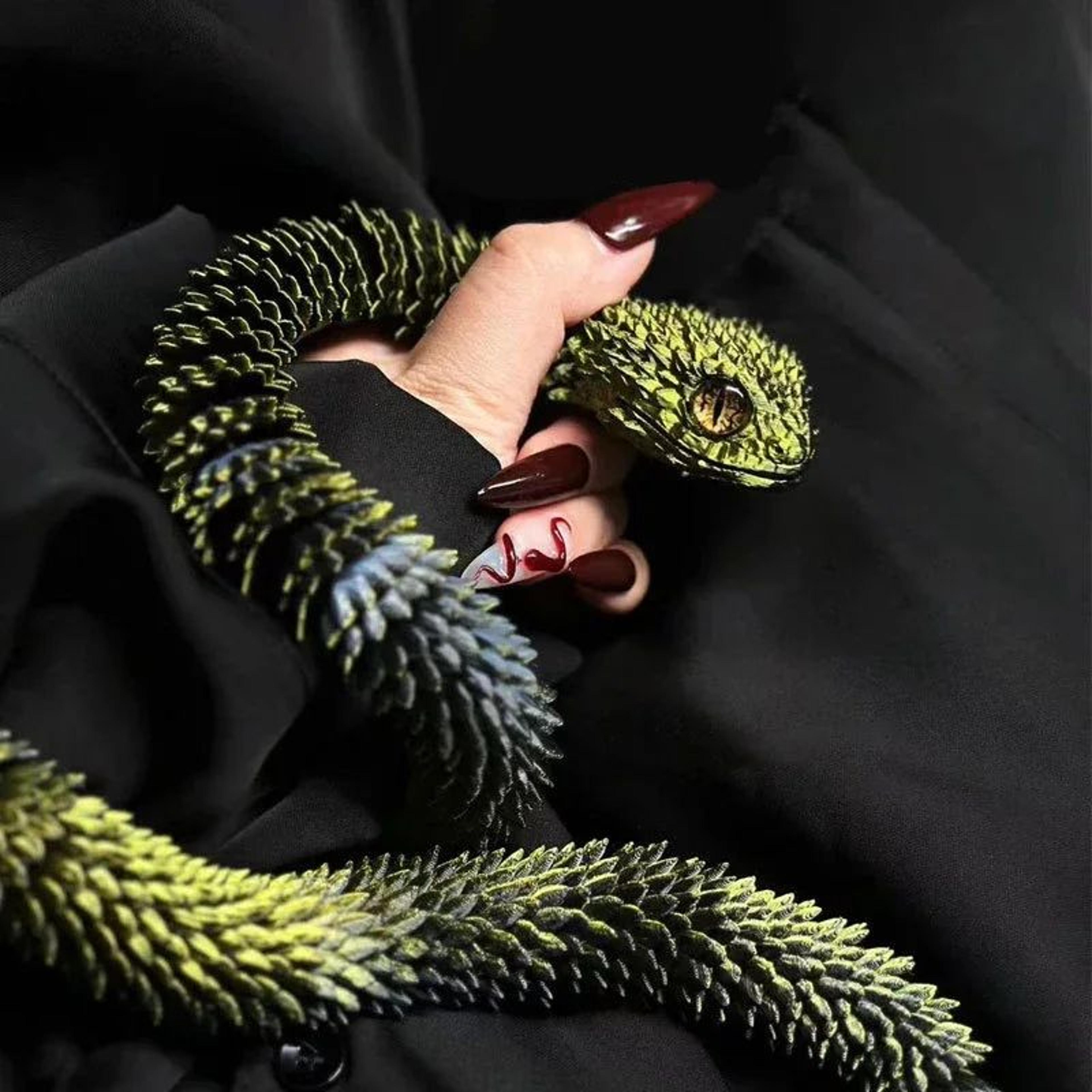 3d printed articulated snake flexible animal decor toy