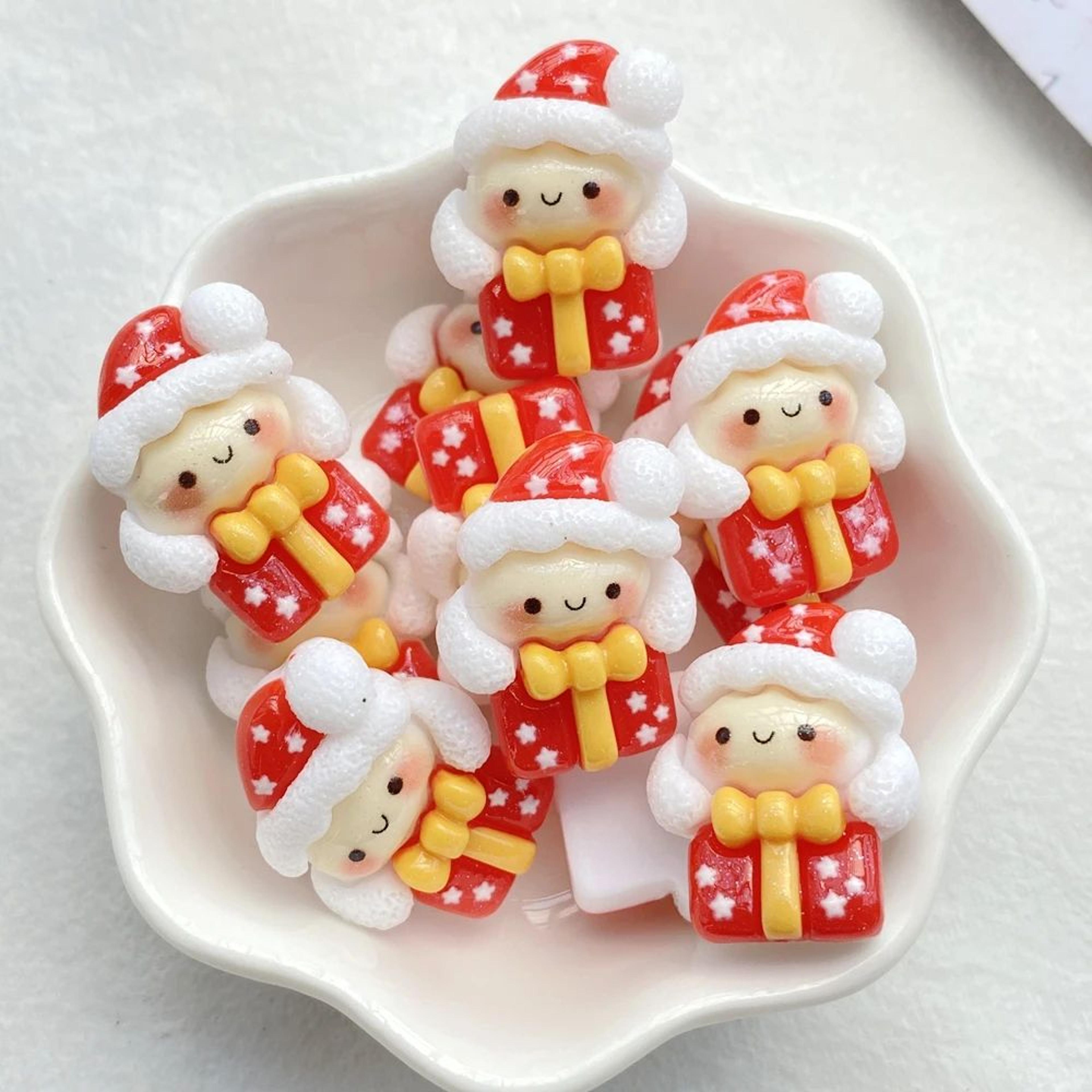 10 Piece Christmas Resin Craft Charms Set 8