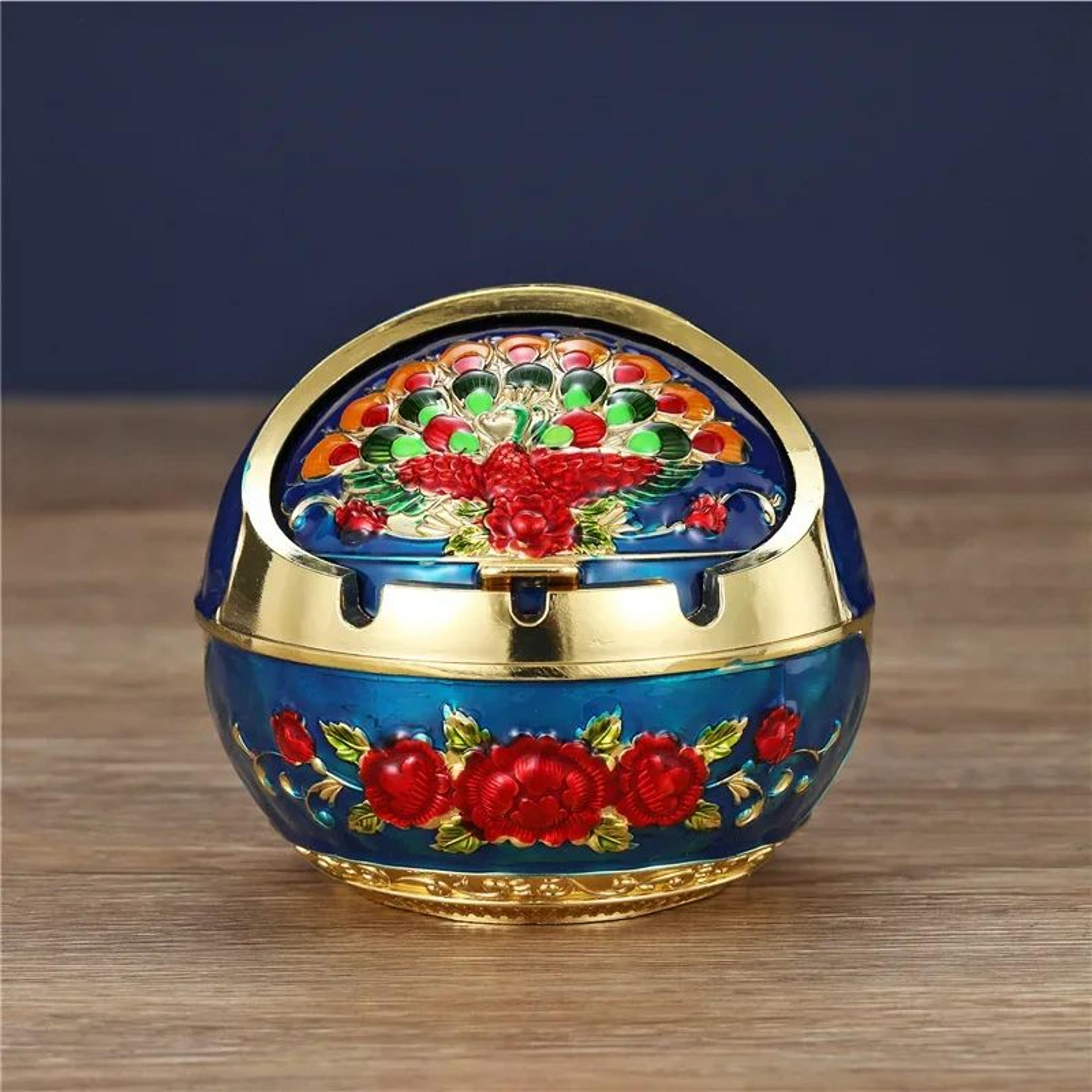 Creative Ashtray With Lid For Home And Living Room 16