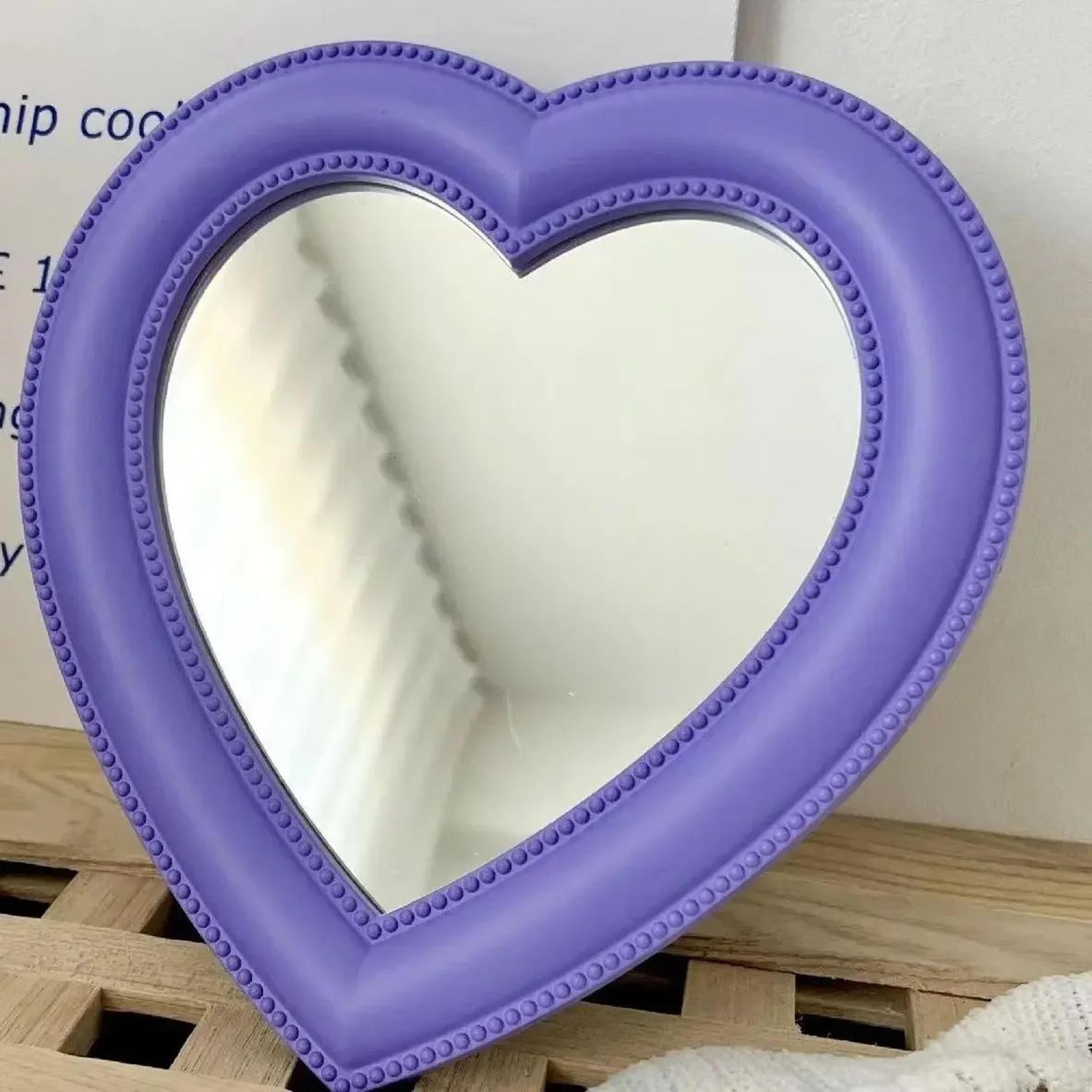 Cute Heart Shaped Tabletop Makeup Mirror 8