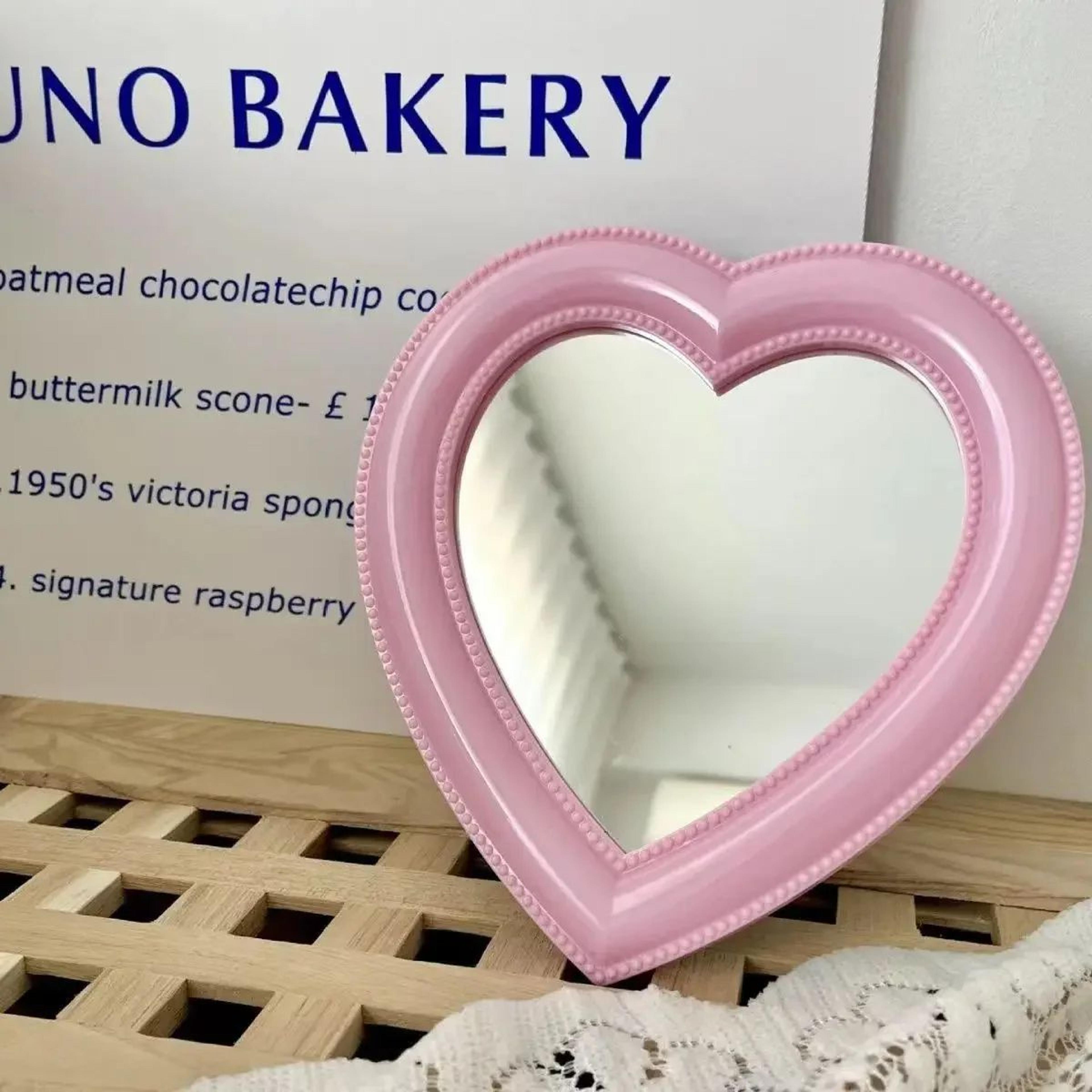 Cute Heart Shaped Tabletop Makeup Mirror 10