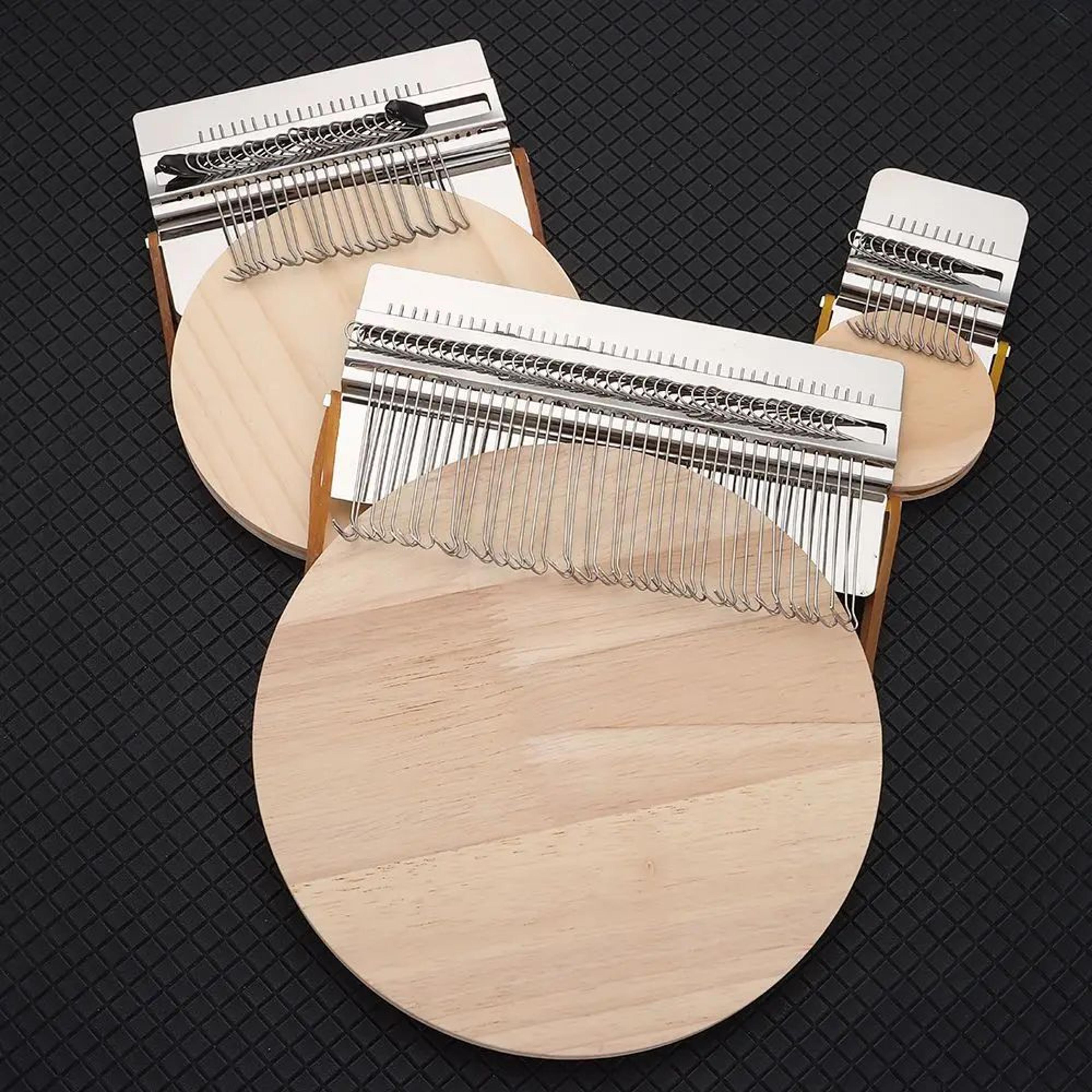 Small Wooden Speedweve Style Darning Loom Tool 4