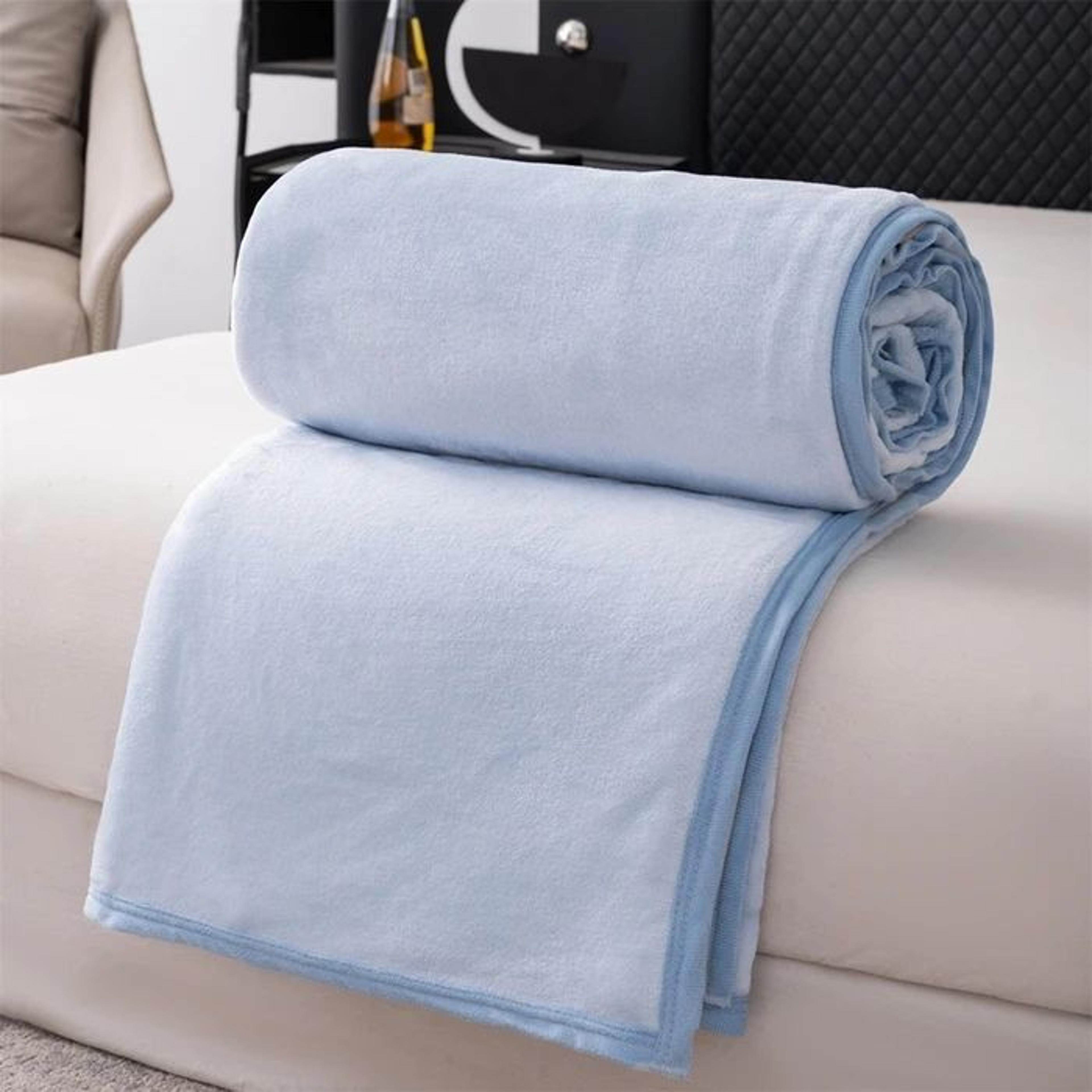 Extra Soft Flannel Throw Blanket For Sofa Bed And Travel 9
