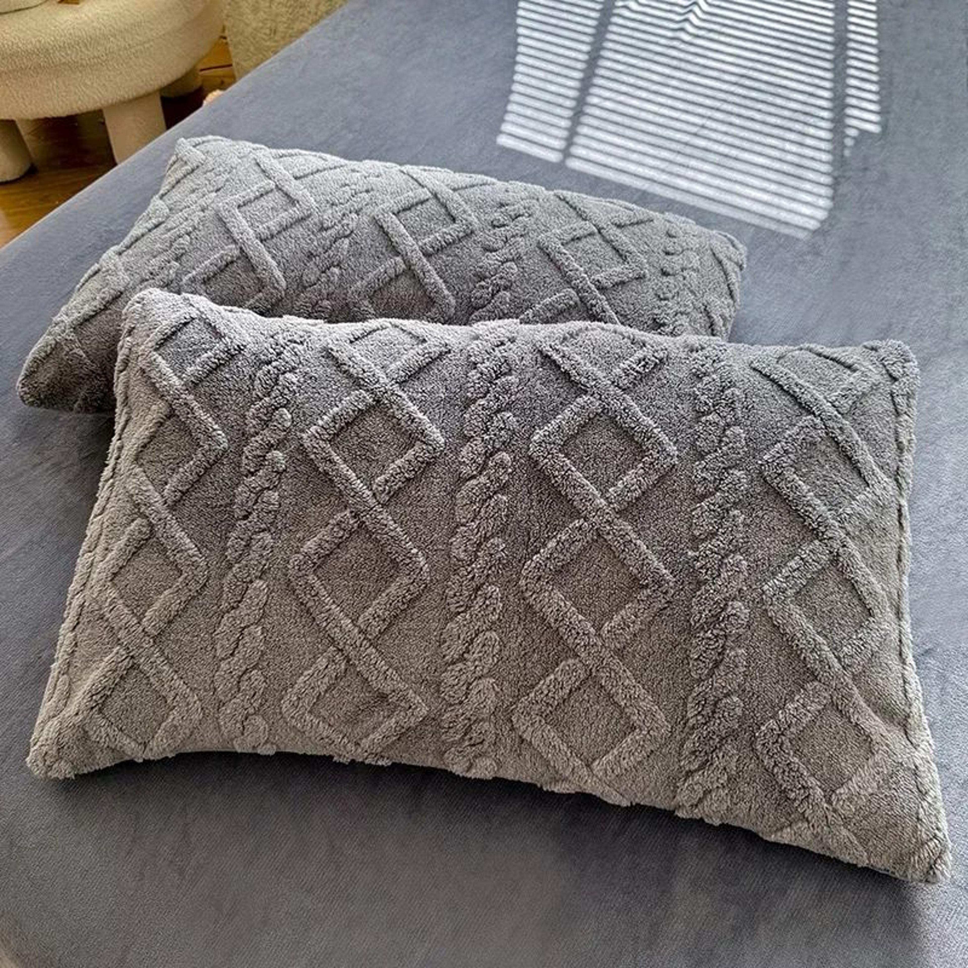 Thick Milk Fleece Warm Winter Soft Pillowcase 4