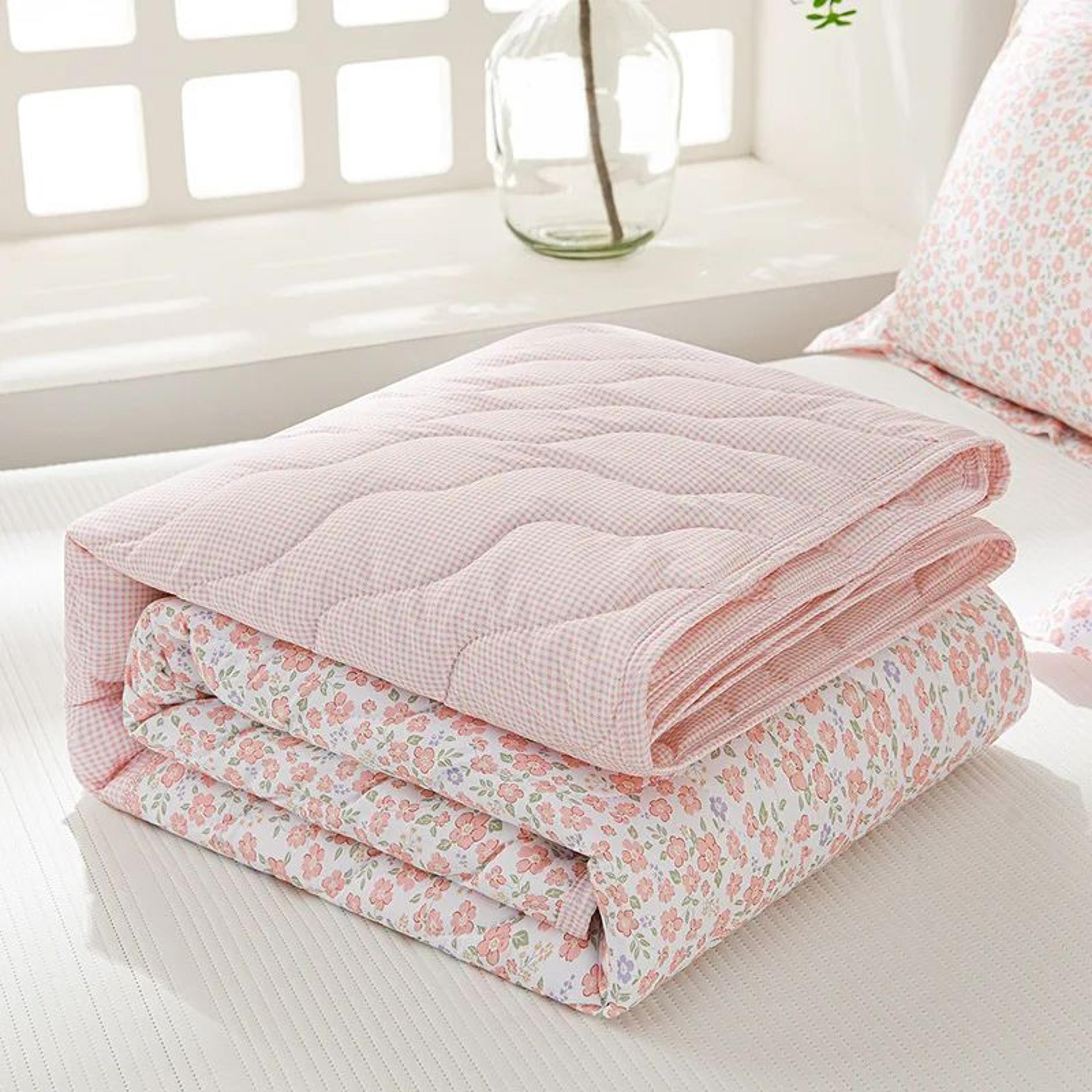 lightweight breathable multi-functional ice silk summer cooling blanket