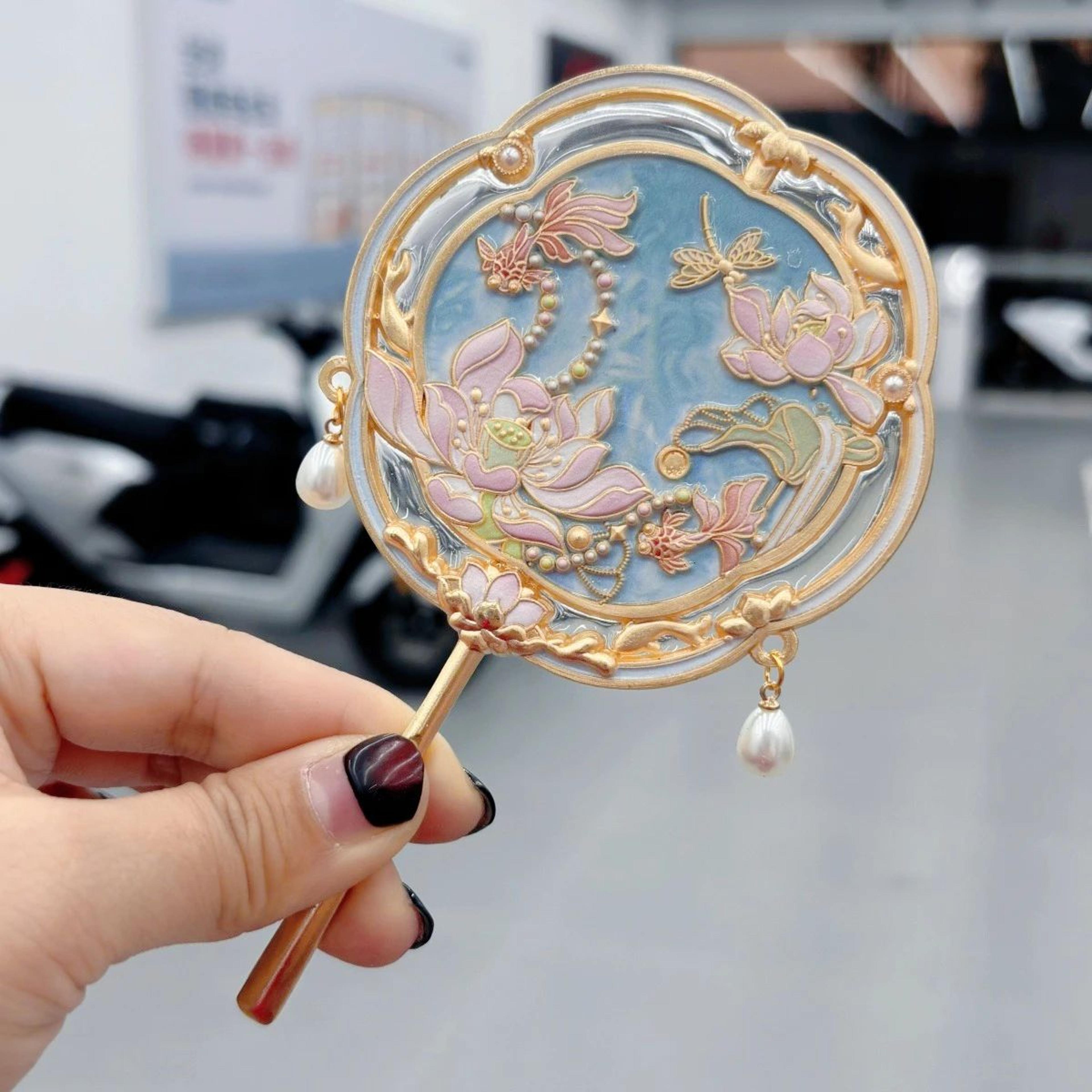 Chinese Style Lotus Goldfish Portable Makeup Mirror 4