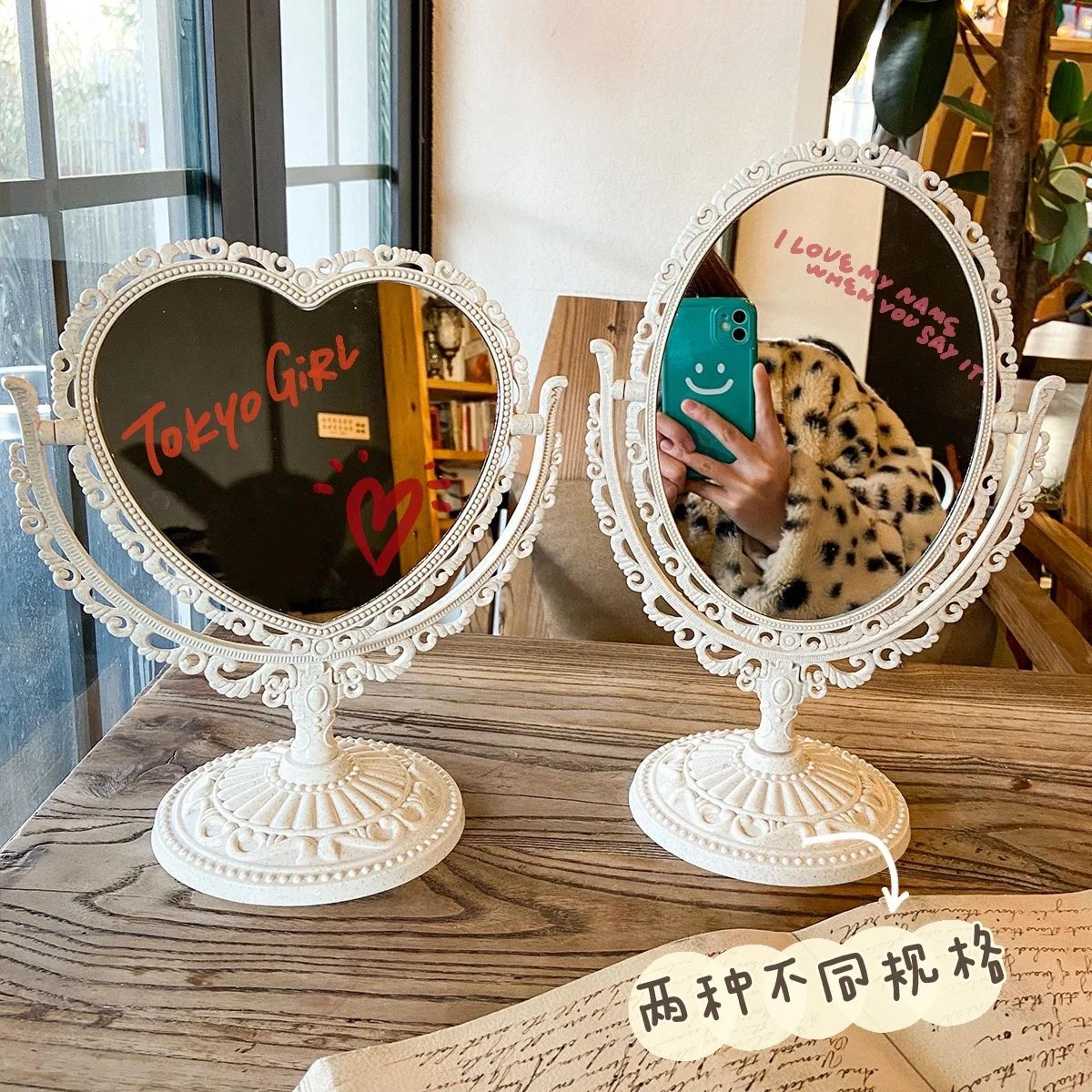 European Retro Heart Shaped Desktop Vanity Mirror 1