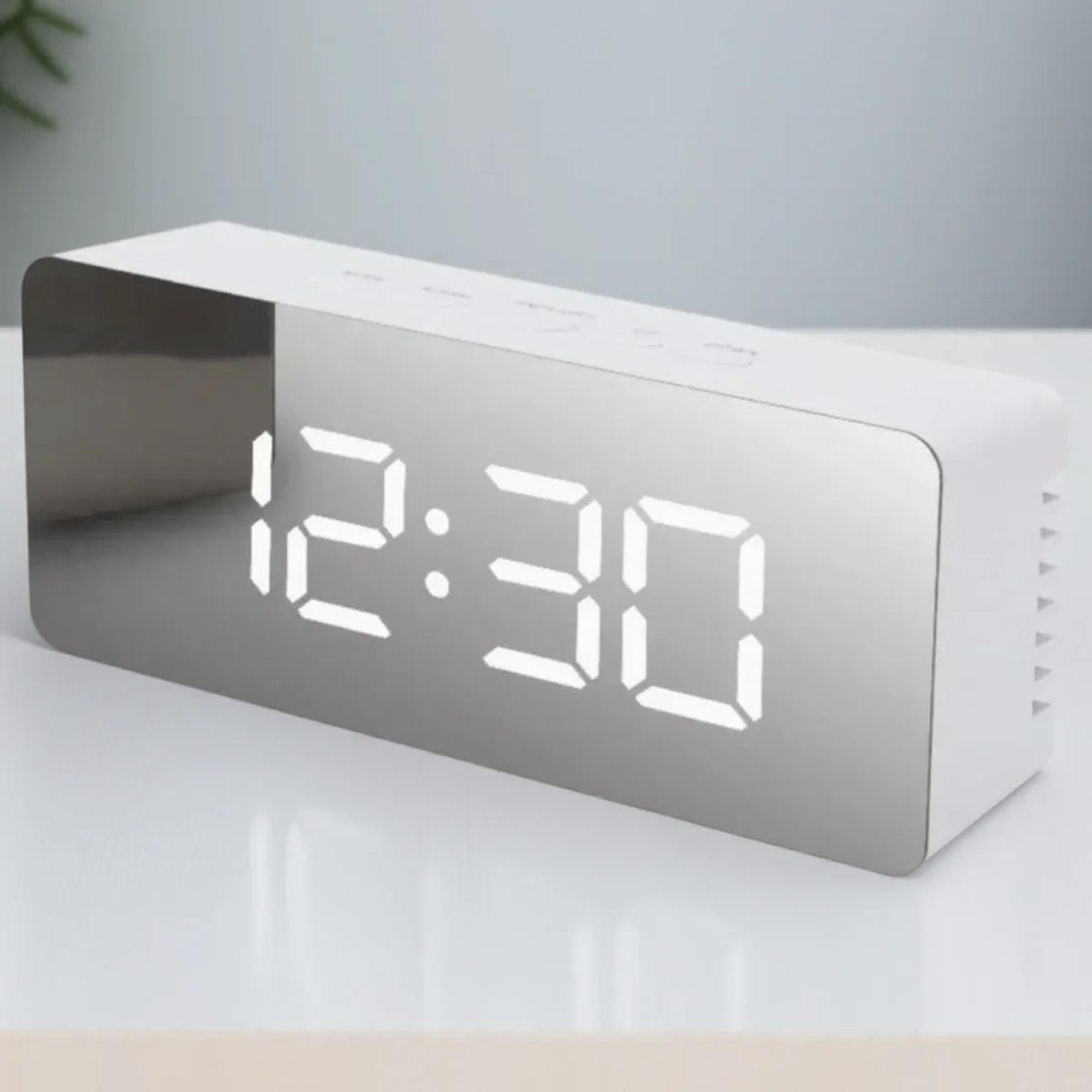 Mini LED Digital Alarm Clock With Backlight And Snooze 9
