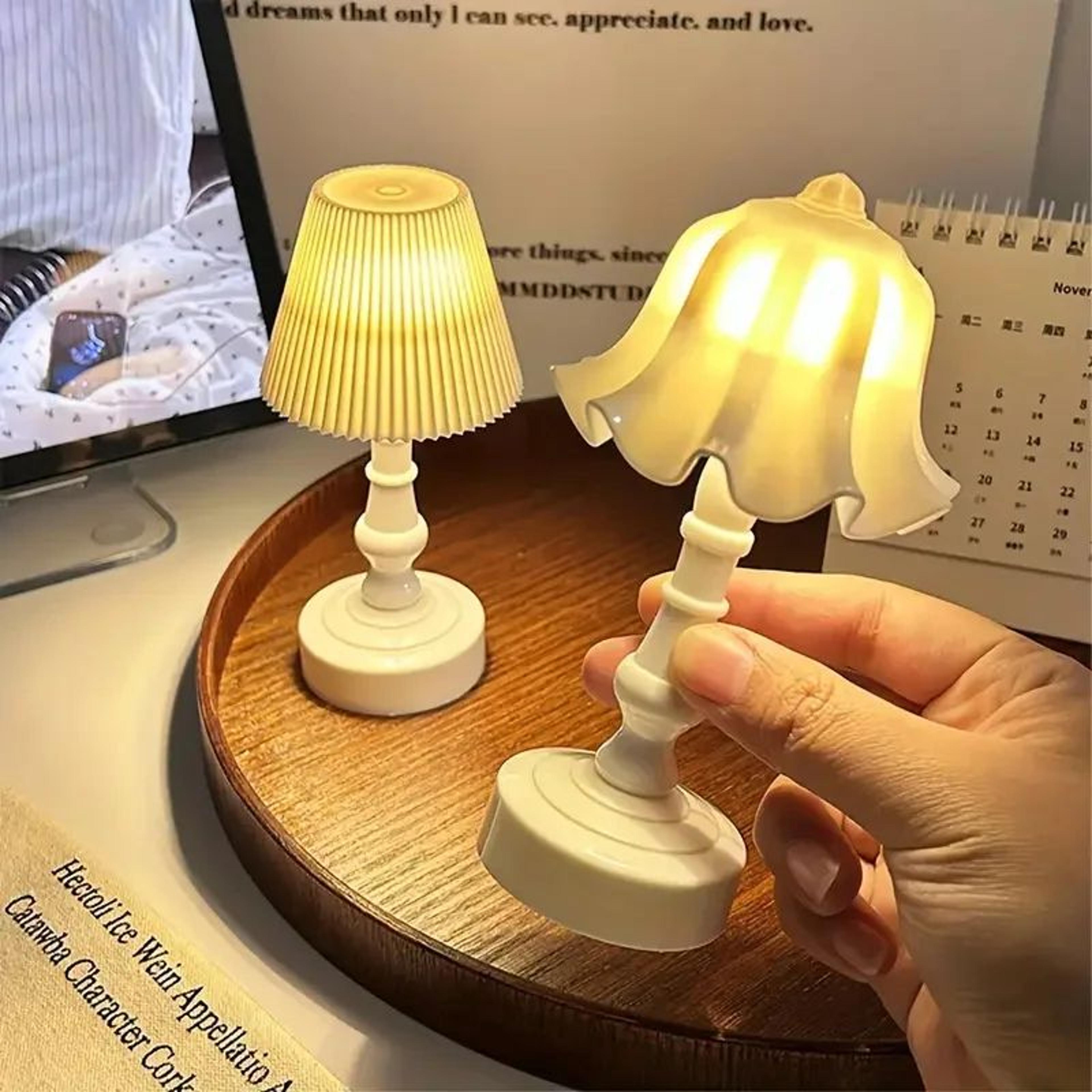 Pleated Shell Flower LED Table Night Lamp 1