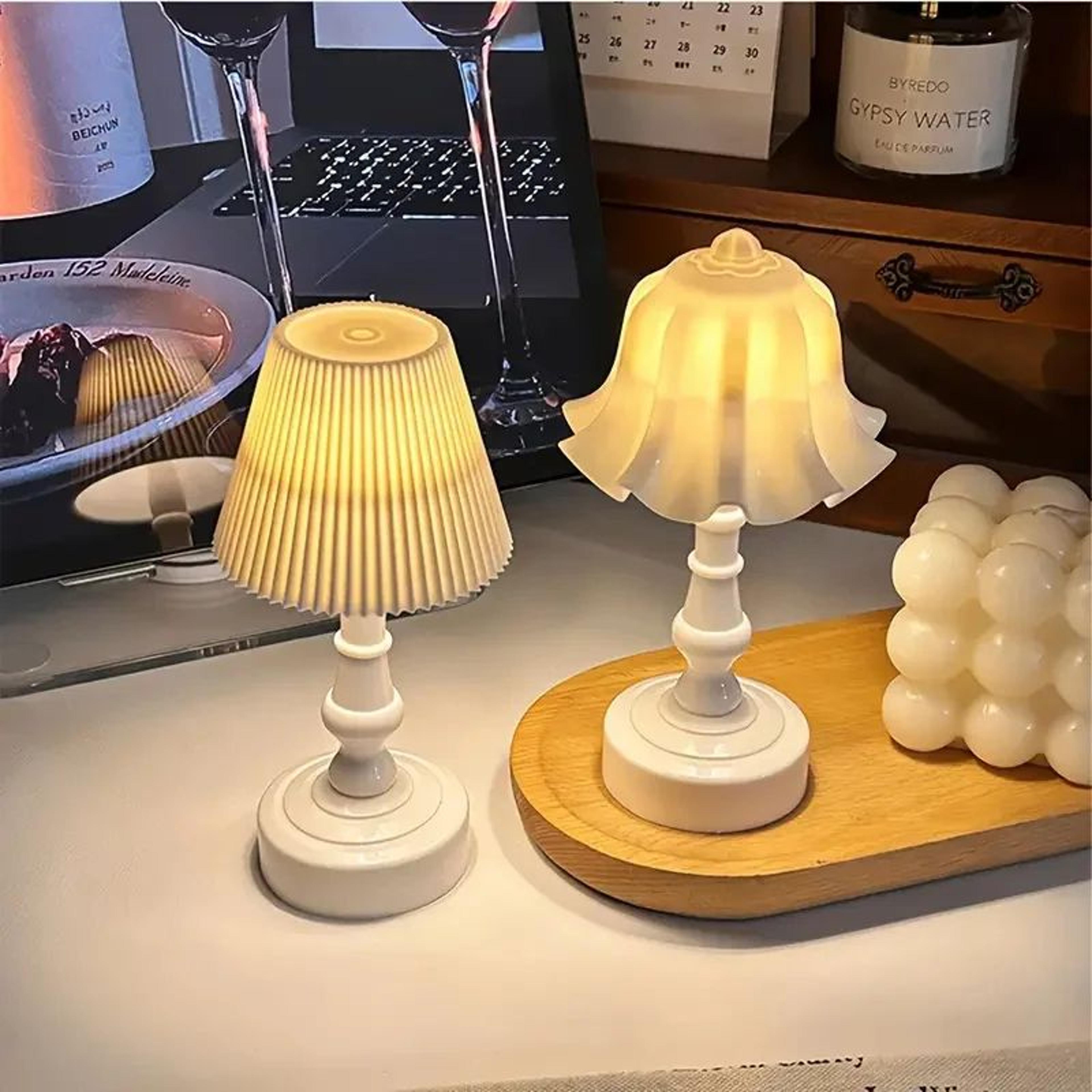 Pleated Shell Flower LED Table Night Lamp 2