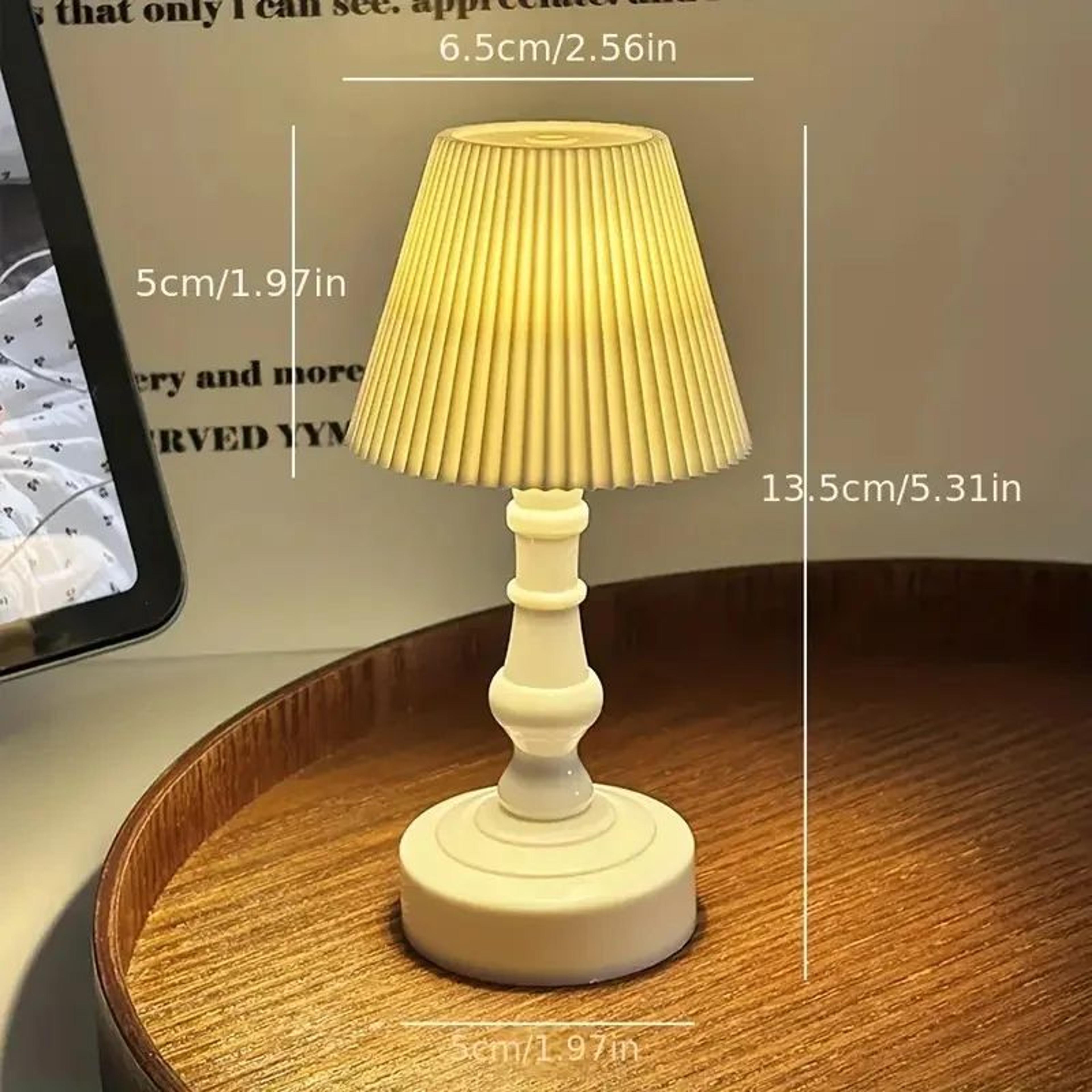 Pleated Shell Flower LED Table Night Lamp 4