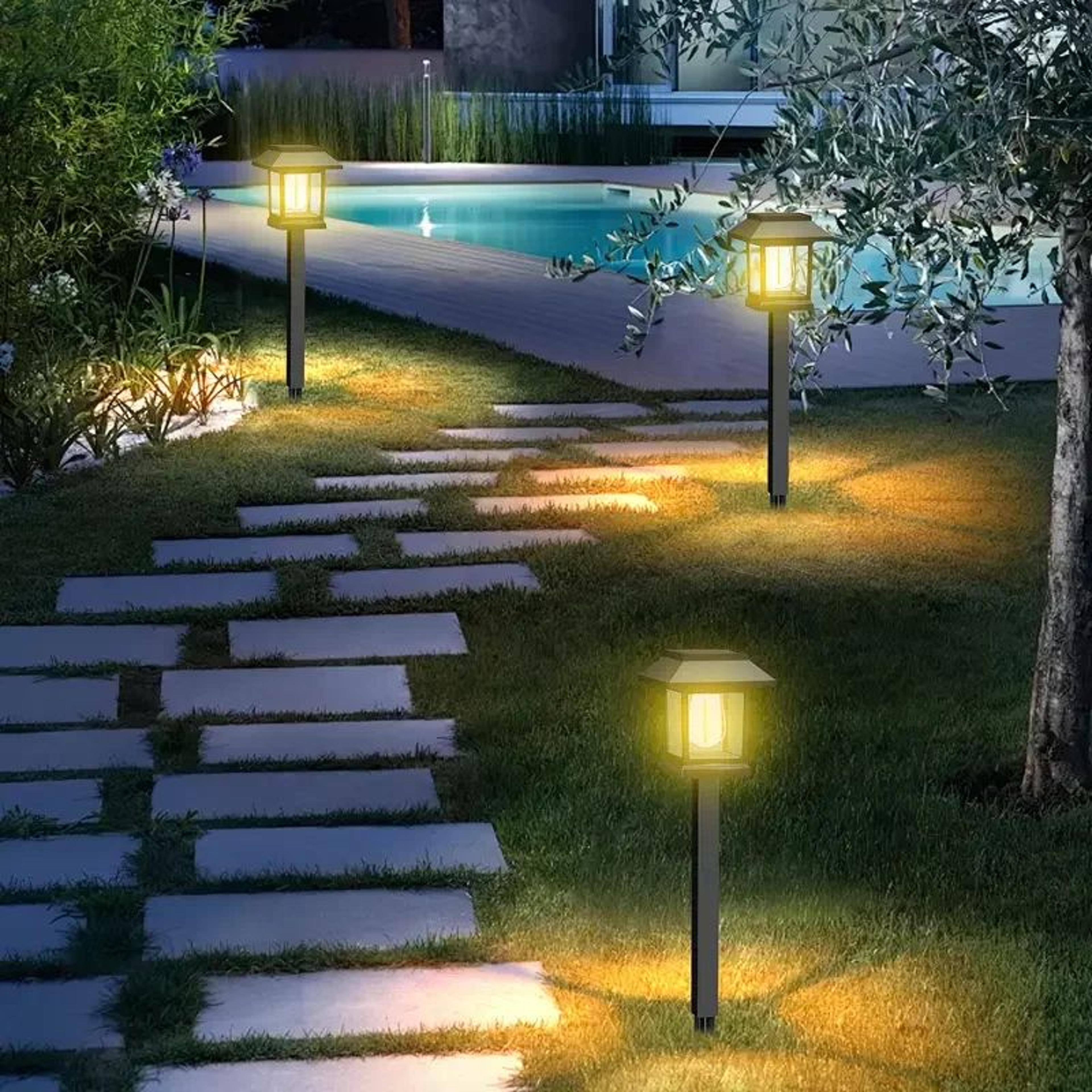Outdoor Solar LED Ground Stake Garden Light 1