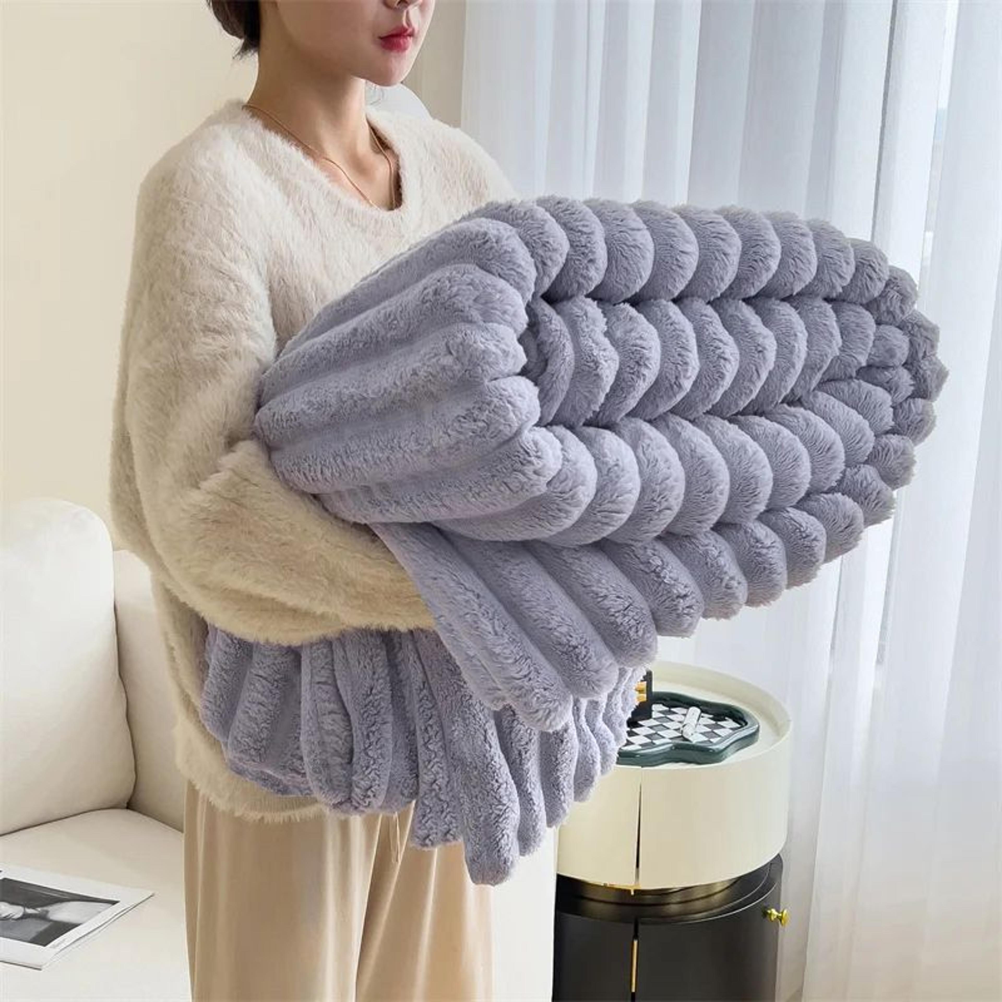 Soft Plush Carved Thick Warm Winter Throw Blanket 11