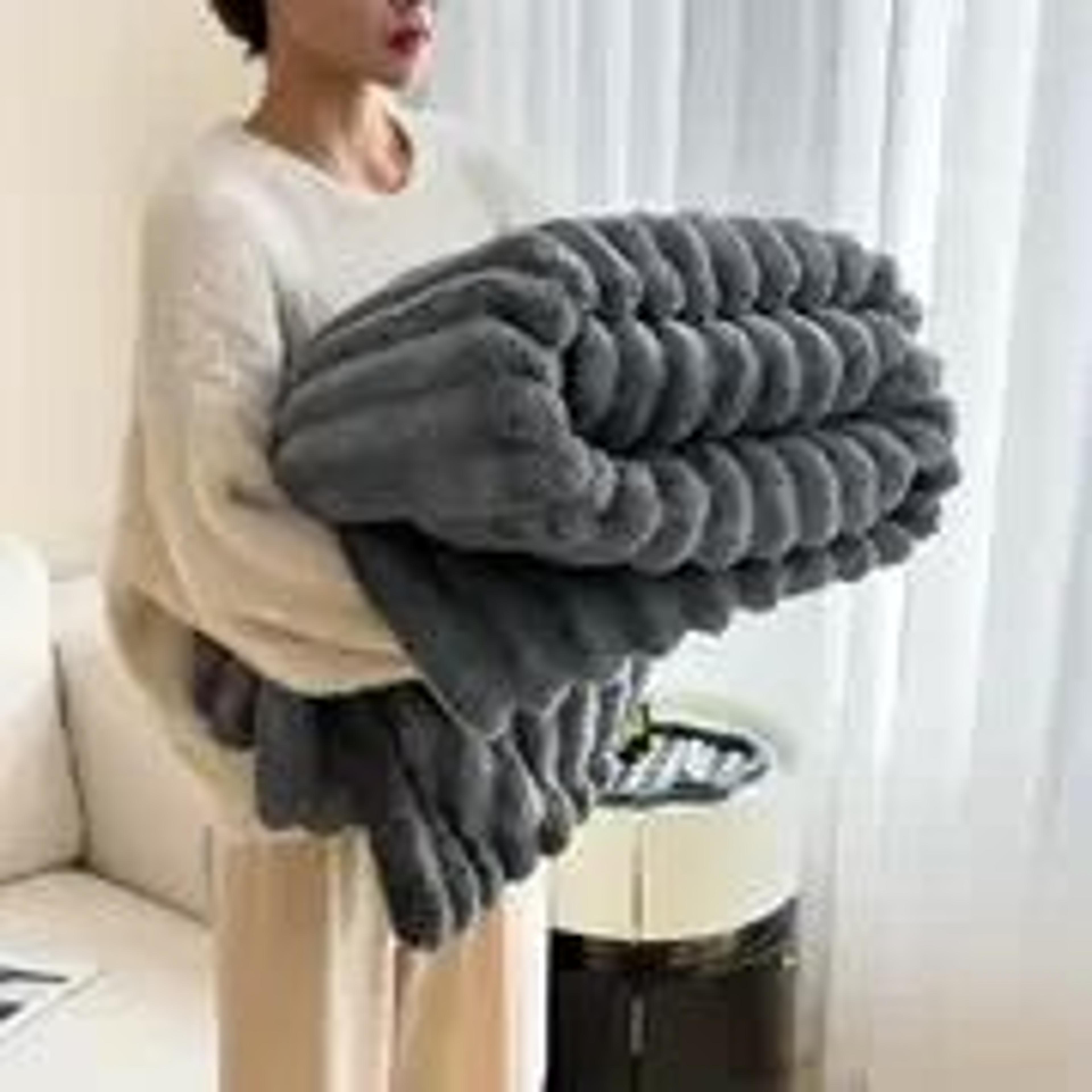 Luxury Rabbit Velvet Thick Warm Winter Throw Blanket 7